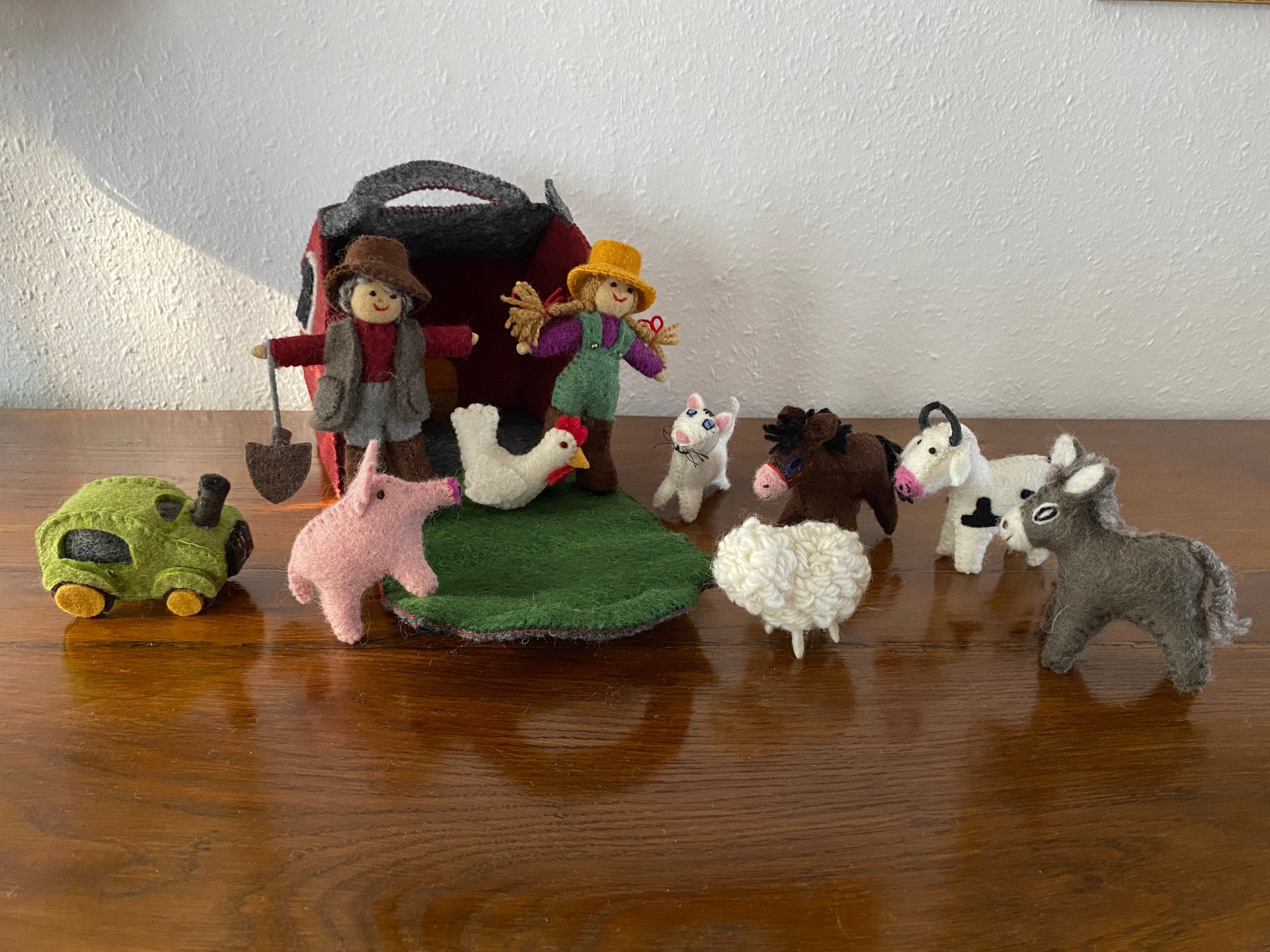 Bauernhof Reisespiel aus Filz, handgemachte Bauernhoftiere Montessori Kindergarten