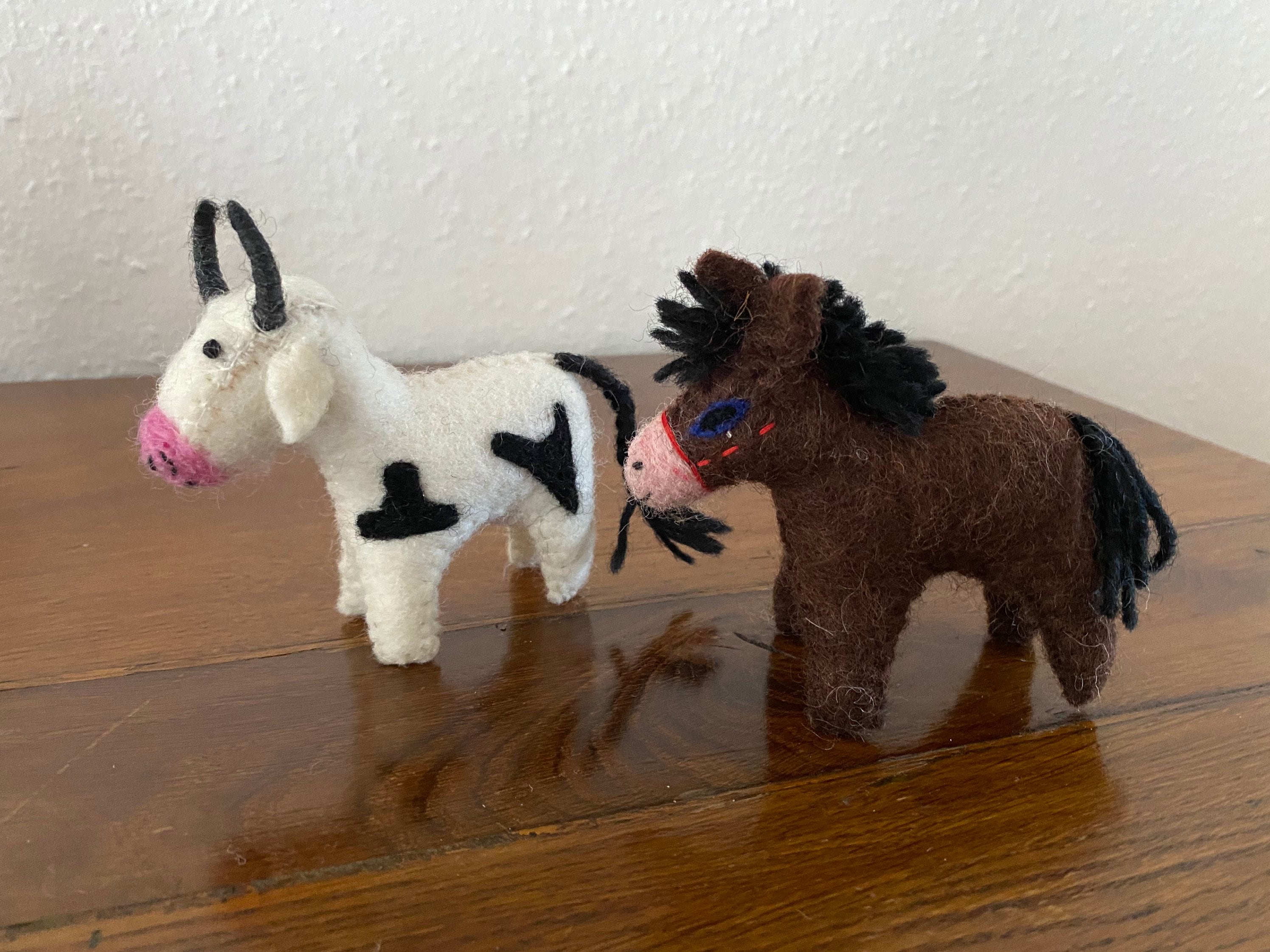 Bauernhof Reisespiel aus Filz, handgemachte Bauernhoftiere Montessori Kindergarten