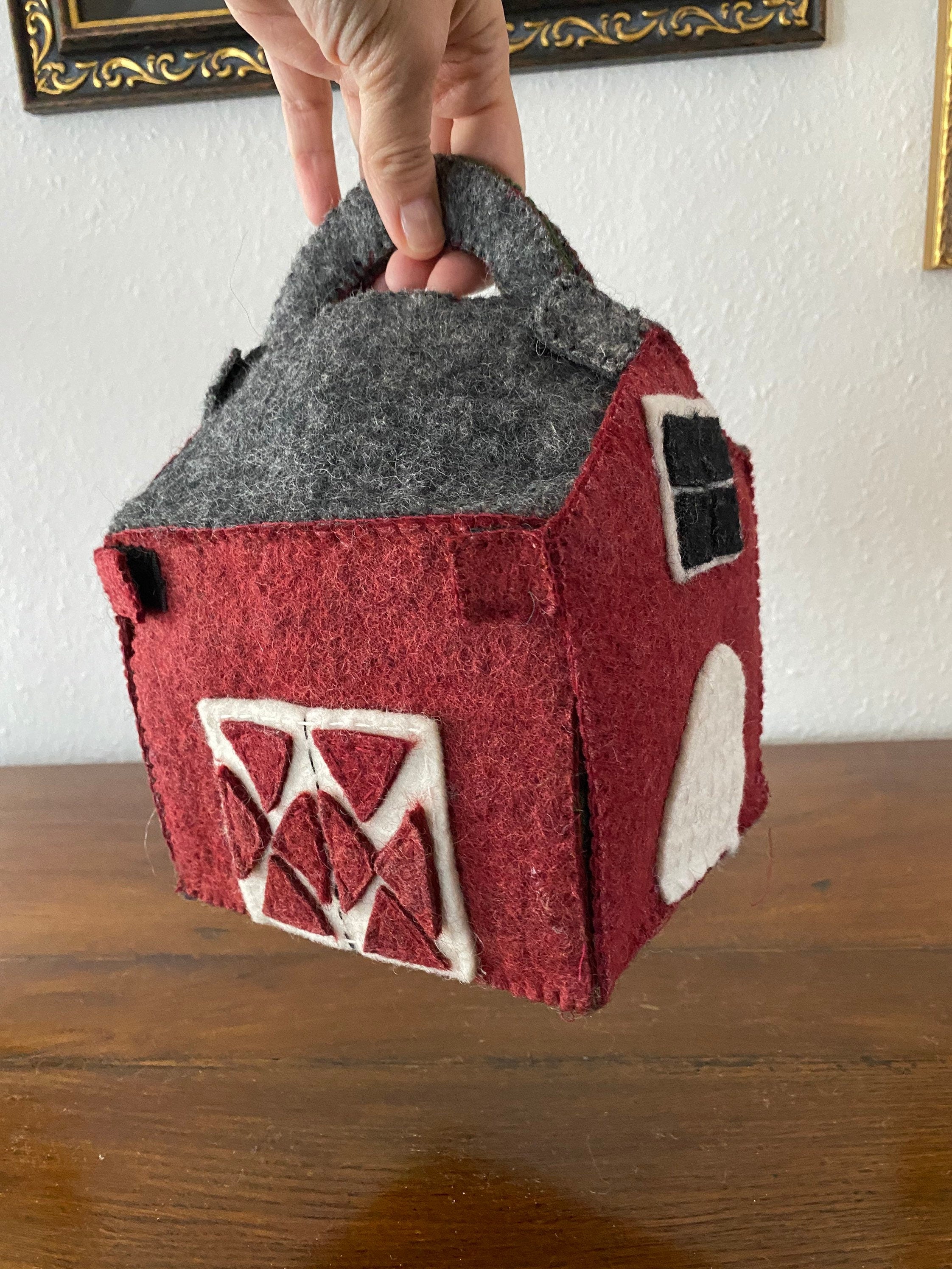 Bauernhof Reisespiel aus Filz, handgemachte Bauernhoftiere Montessori Kindergarten