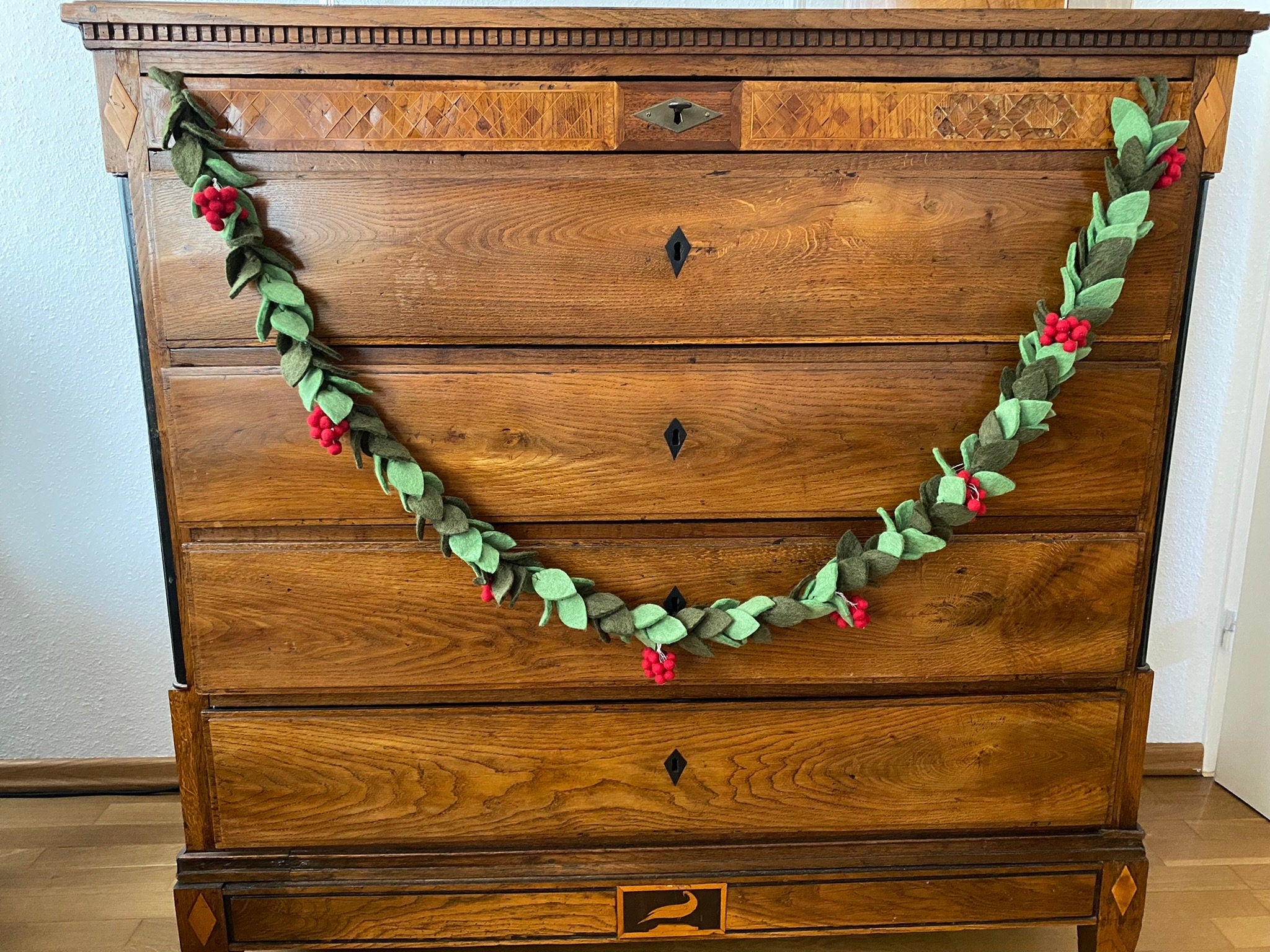 Weihnachtsgirlande Mistelzweig rote Beeren aus Filz handgemacht I Weihnachtsdeko I Christmas