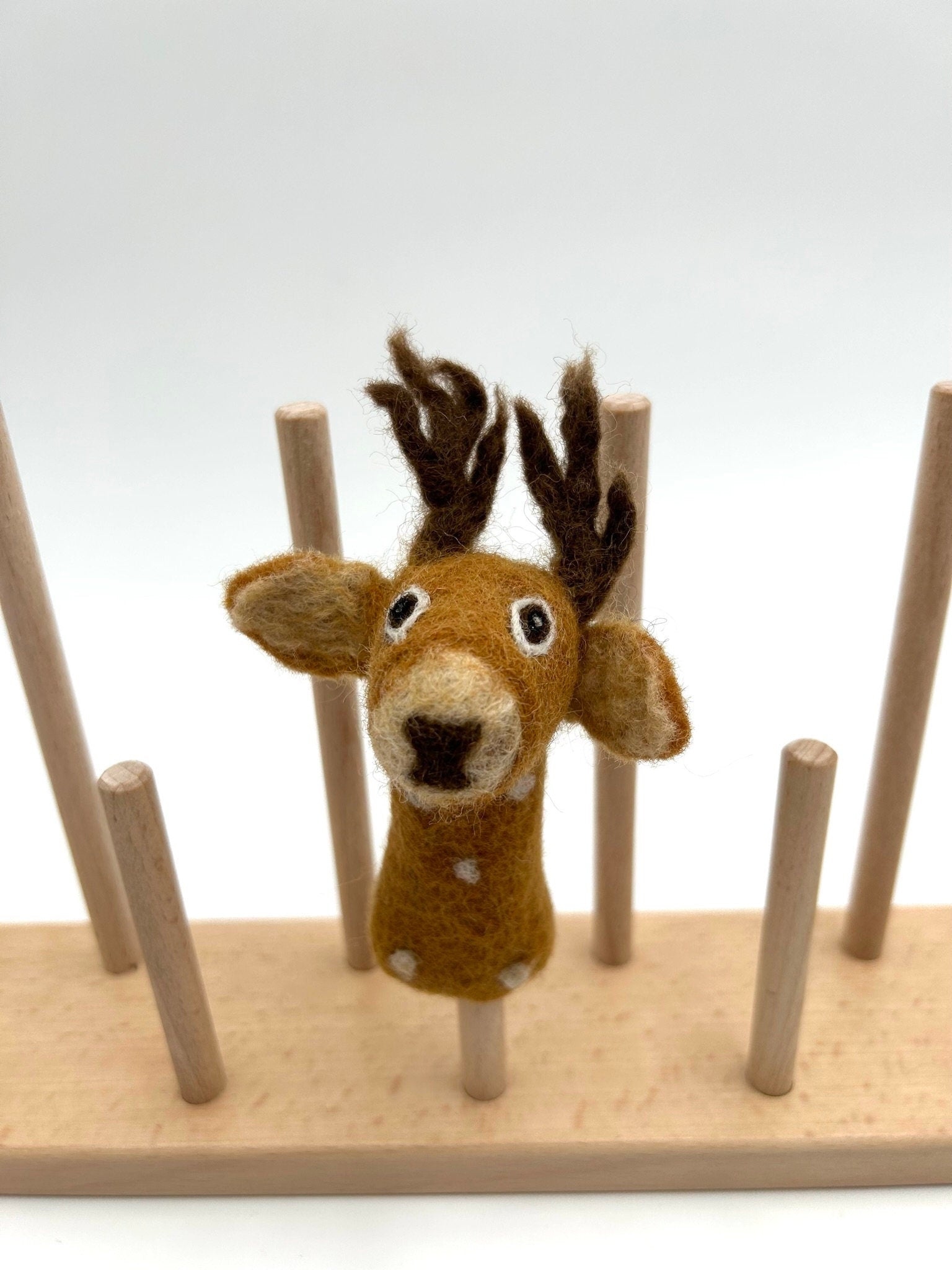 Fingerpuppe Hirsch aus Filz I Fingerspiel I Waldtiere I Reh aus Filz