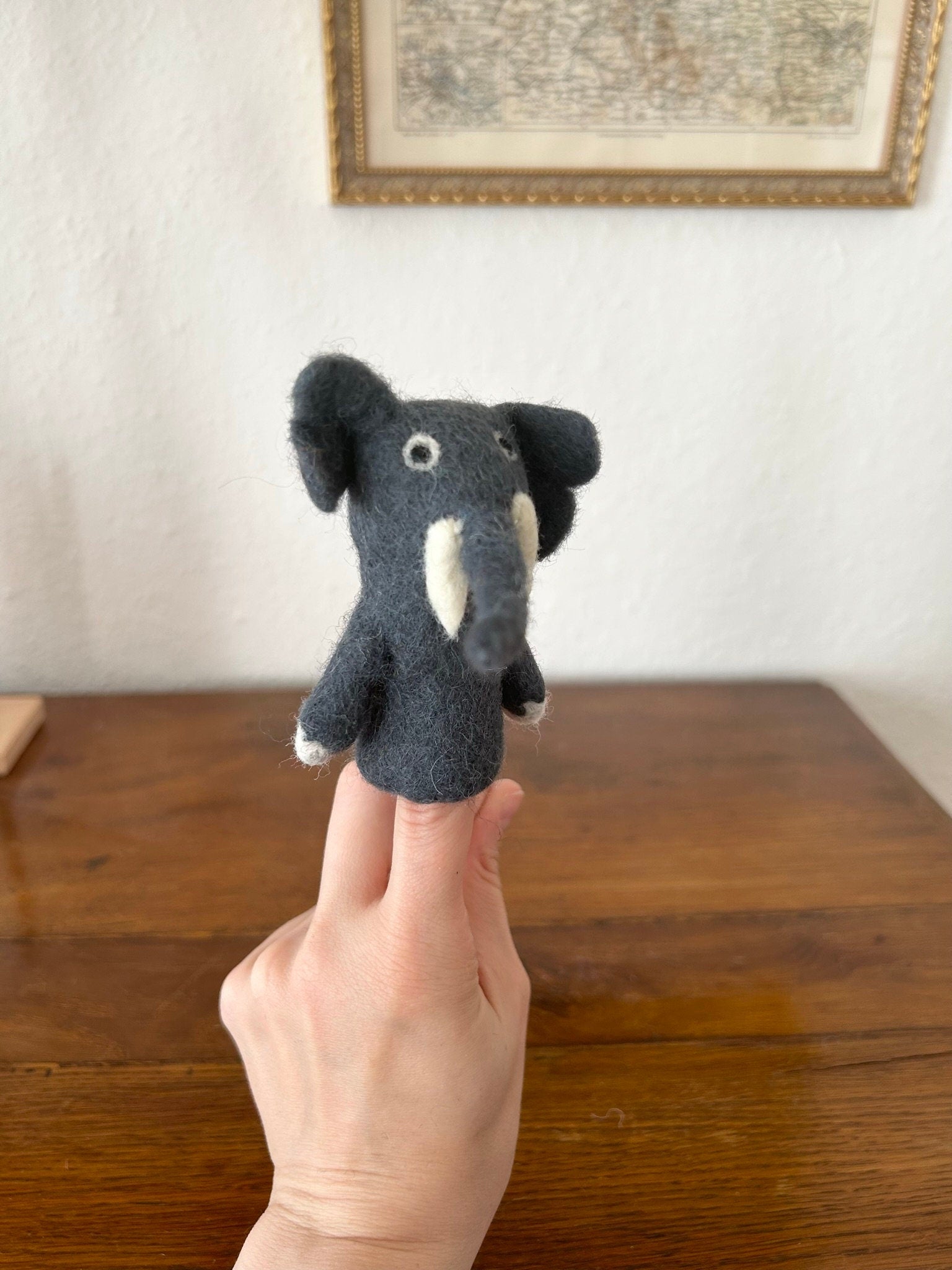 Niedliche Fingerpuppe Elefant aus Filz I Fingerspiel I Safari I Afrikanische Tiere I Spielzeug Montessori I Geschichten erzählen