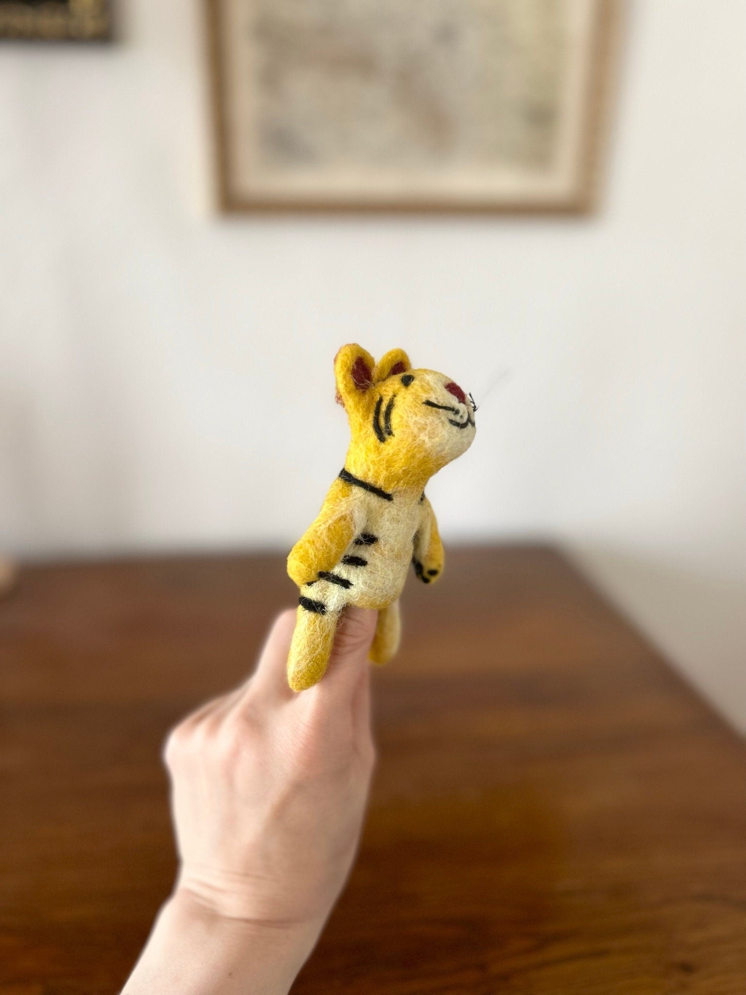 Niedliche Fingerpuppe Tiger aus Filz I Fingerspiel I Wildtiere I Spielzeug Montessori I Geschichten erzählen I Dschungel