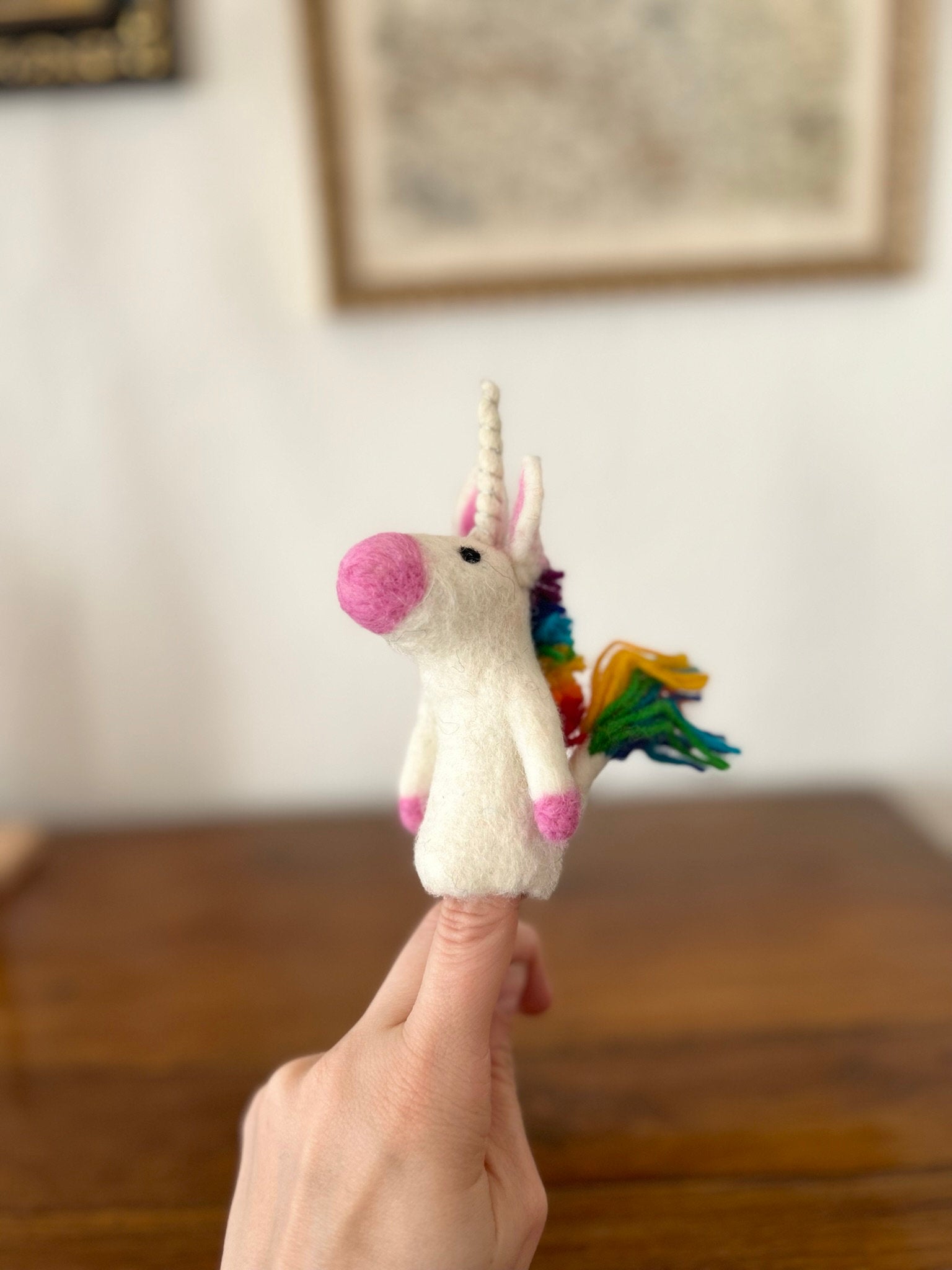 Niedliche Fingerpuppe Einhorn aus Filz I Fingerspiel I Pegasus I Spielzeug Montessori I Geschichten erzählen