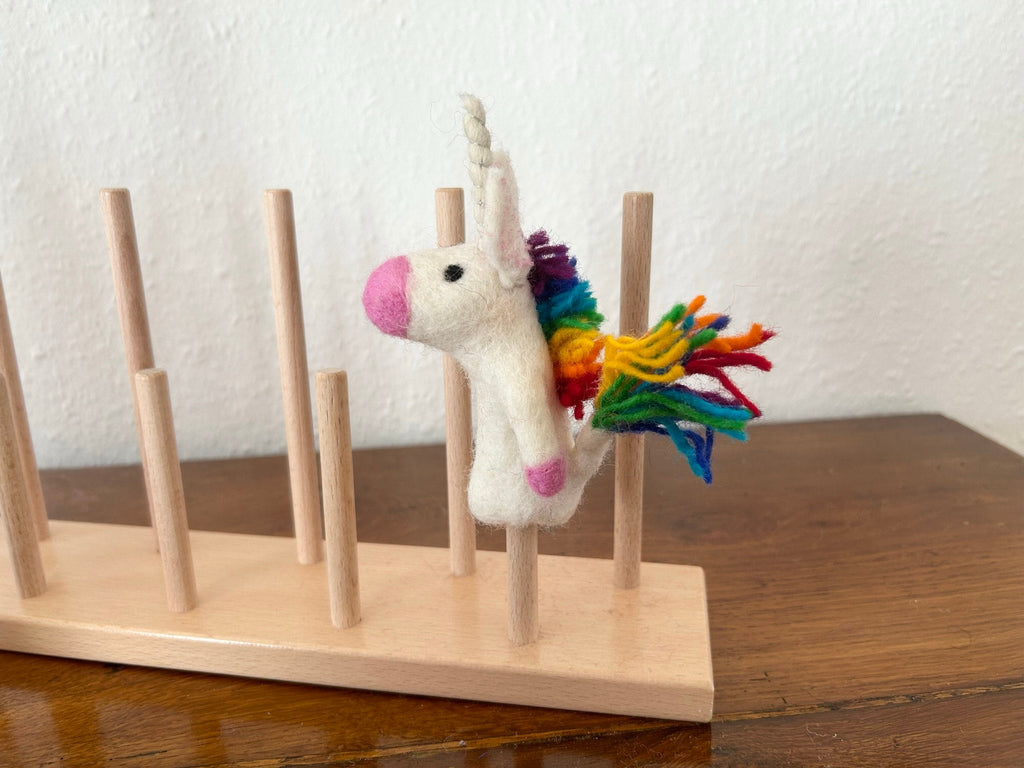 Niedliche Fingerpuppe Einhorn aus Filz I Fingerspiel I Pegasus I Spielzeug Montessori I Geschichten erzählen