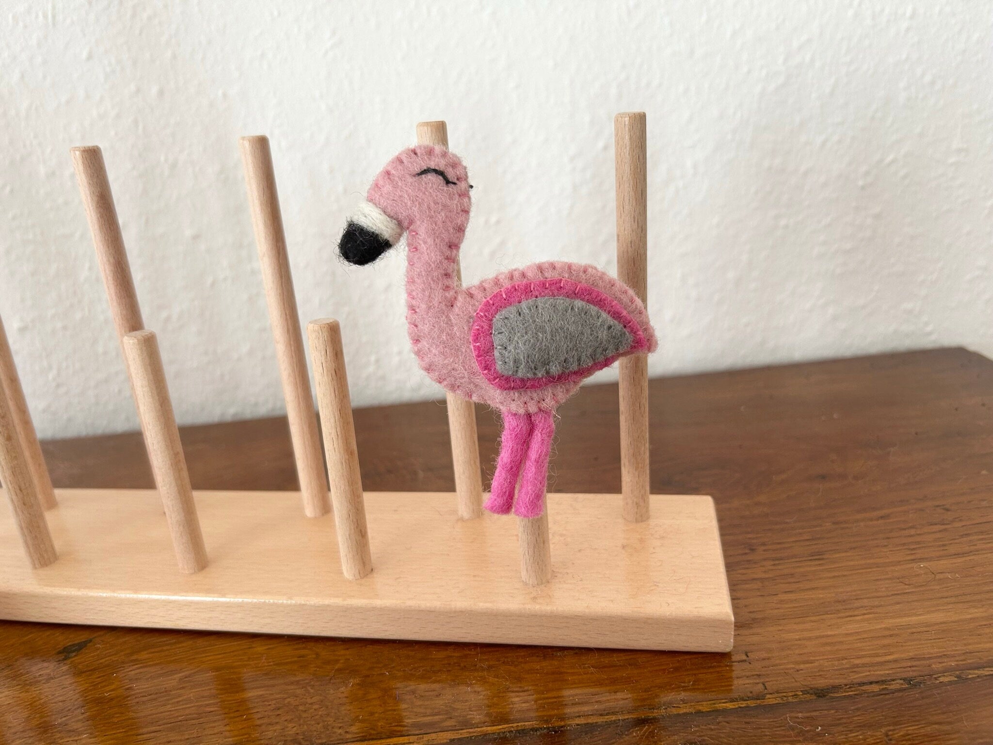 Niedliche Fingerpuppe Flamingo aus Filz I Spielzeug Montessori I Geschichten erzählen I rosa Fingerpuppe