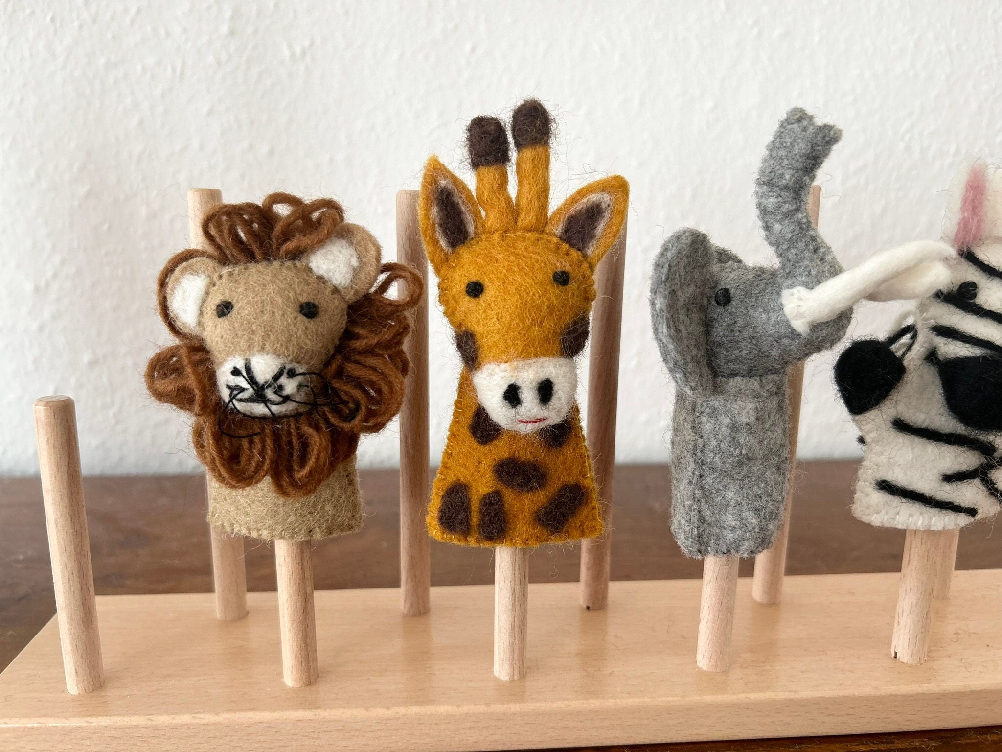 Fingerpuppen Wildtiere, Afrika, Safari, Fingerspiel Filz, Lernspiel, Löwe, Elefant, Zebra, Giraffe, Fingerspiel