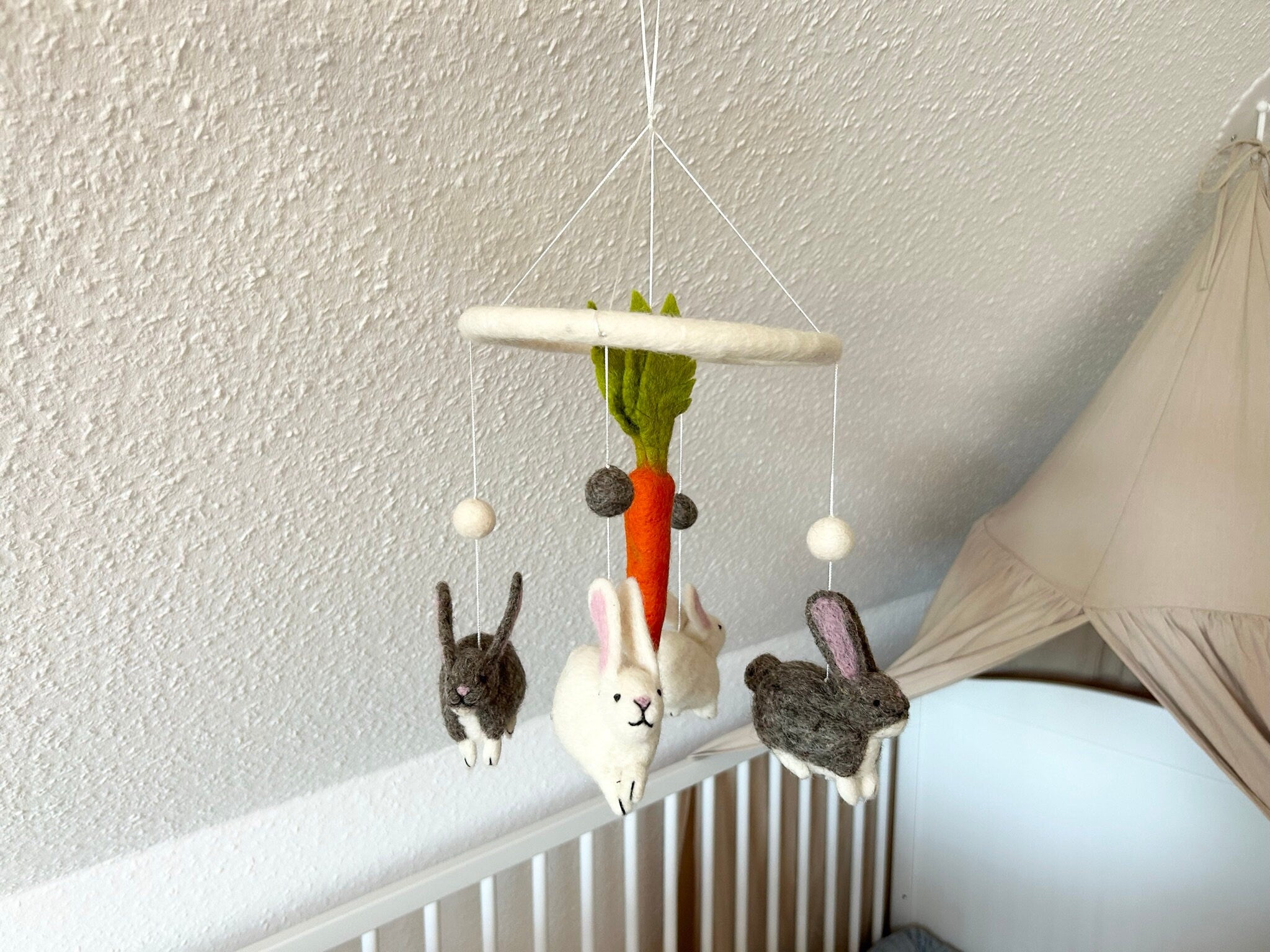 Hasen Mobilé I Babyhasen I Kaninchen I Kinderzimmer Dekoration I Filz Deko I Babyzimmer I Geschenk zur Geburt I Babyshower I Babyausstattung