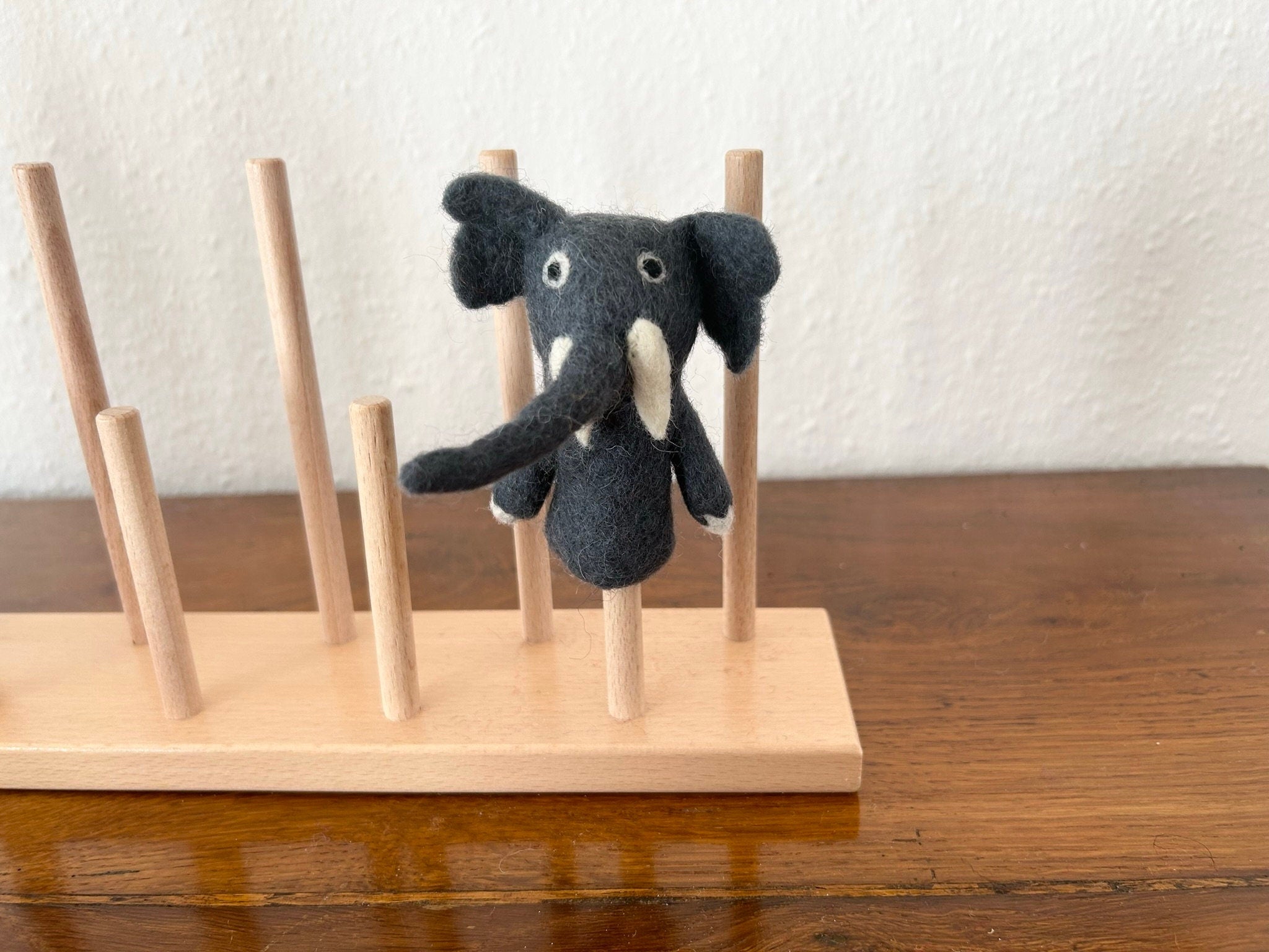 Niedliche Fingerpuppe Elefant aus Filz I Fingerspiel I Safari I Afrikanische Tiere I Spielzeug Montessori I Geschichten erzählen