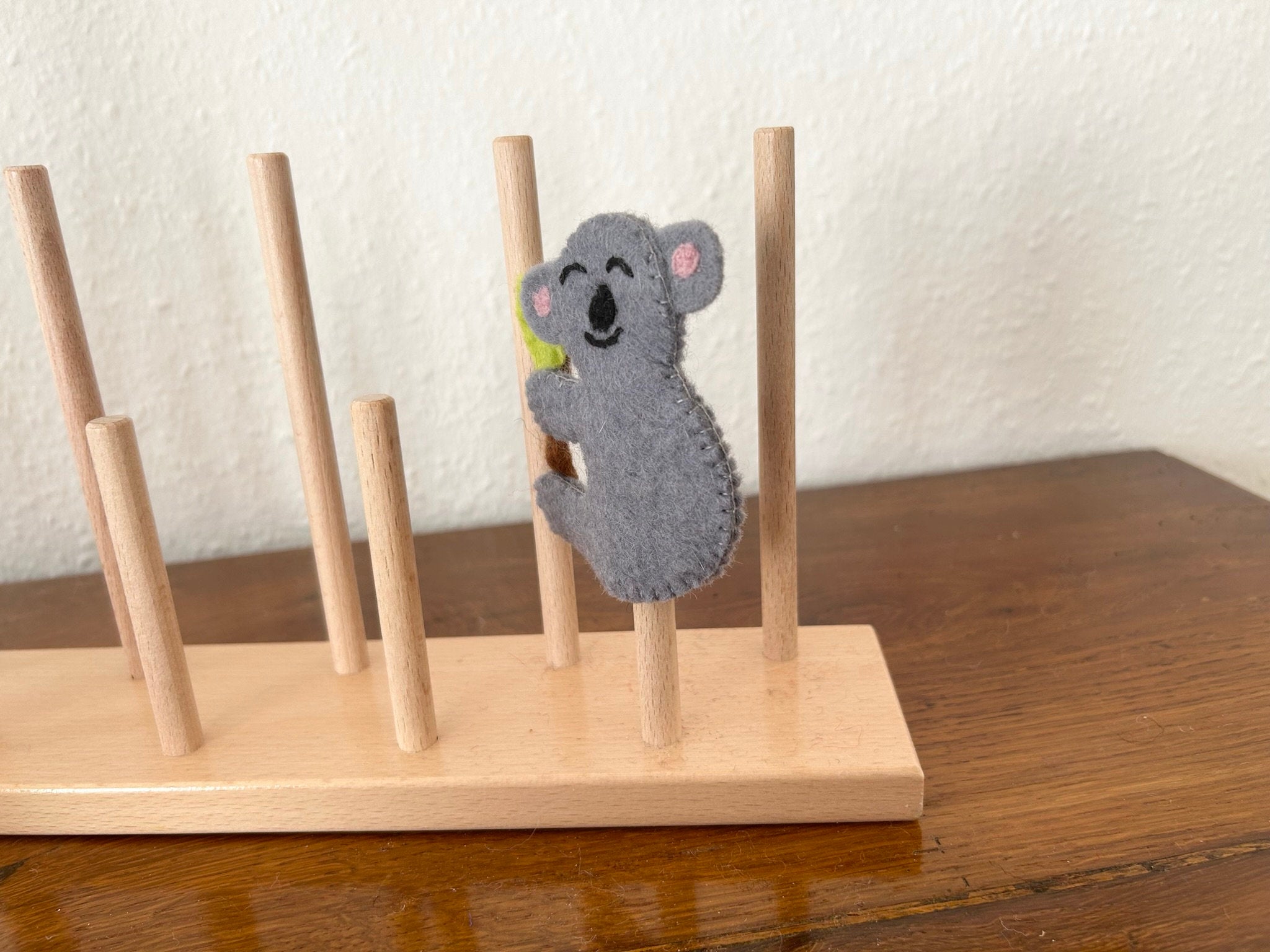 Niedliche Fingerpuppe Koala aus Filz I Spielzeug Montessori I Geschichten erzählen I Koalabär