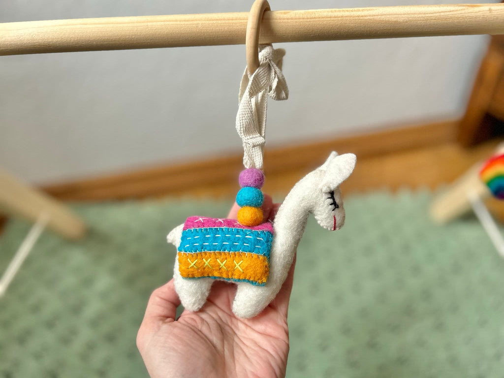 Spielbogenanhänger Lama aus Filz I Spielbogen Anhänger Lama I Spieltrapez Anhänger I Baby Spielzeug I Lama aus Filz