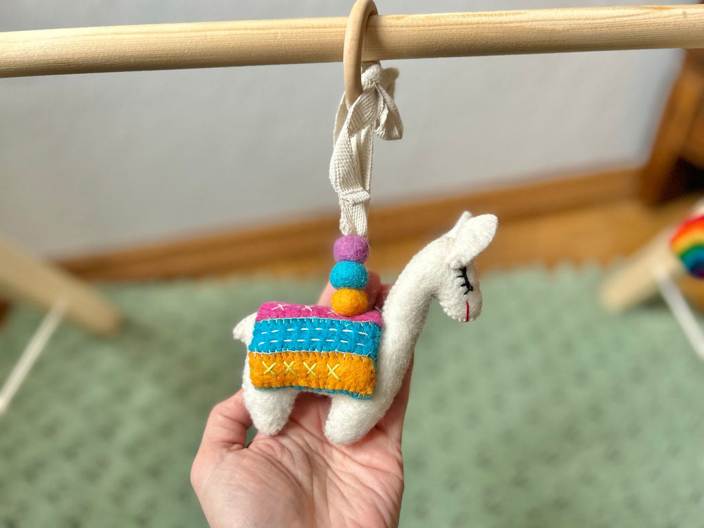 Spielbogenanhänger Lama aus Filz I Spielbogen Anhänger Lama I Spieltrapez Anhänger I Baby Spielzeug I Lama aus Filz