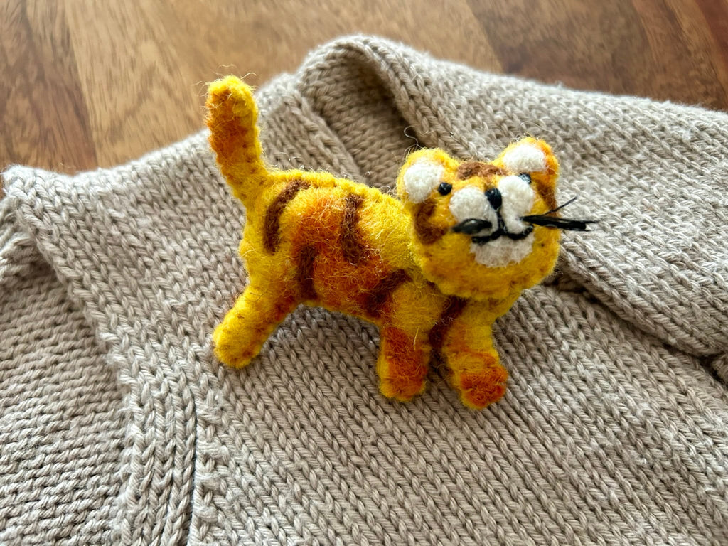 Filz Anstecker Tiger I Brosche I Kinderanstecker I Geburtstagsgeschenk Kinder I Filzbrosche I Löwe