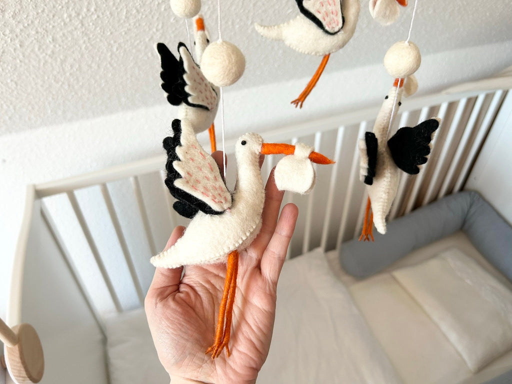 Storch Mobilé I Klapperstorch I Kinderzimmer Dekoration I Filz Deko I Babyzimmer I Geschenk zur Geburt I Babyshower I Babyausstattung