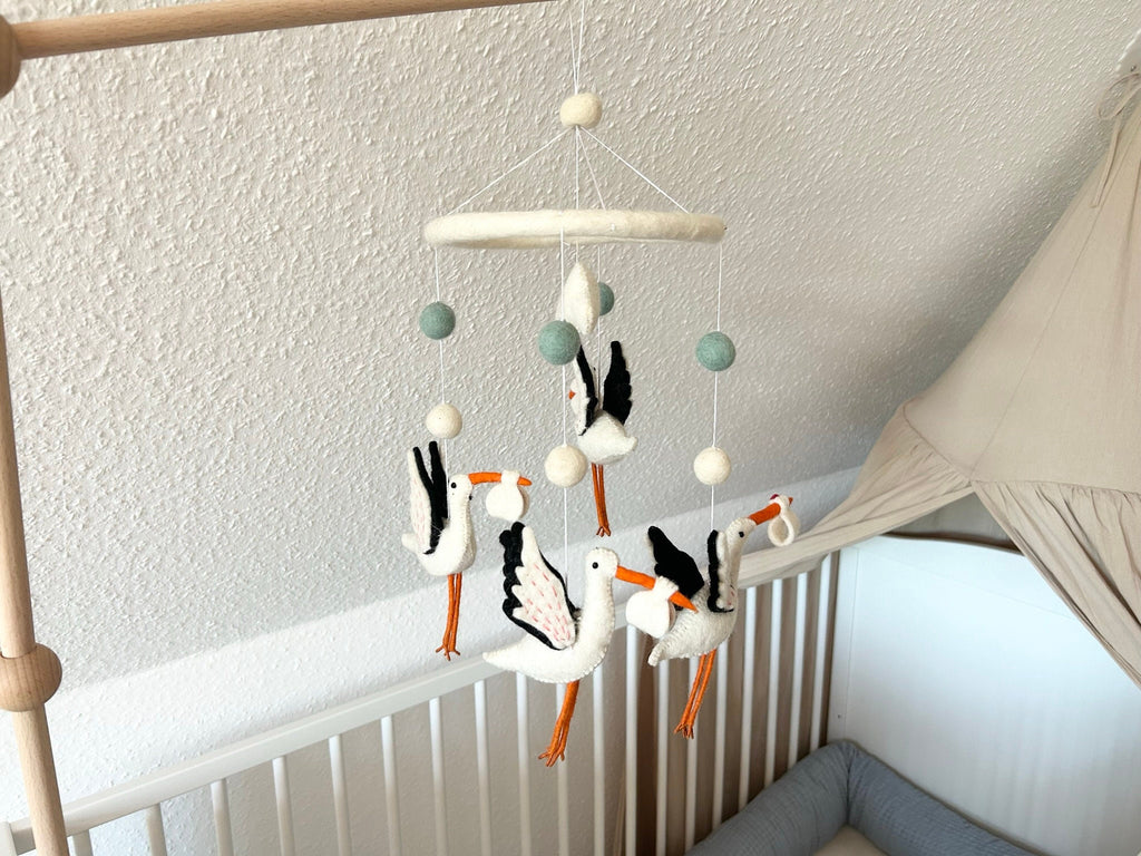 Storch Mobilé I Klapperstorch I Kinderzimmer Dekoration I Filz Deko I Babyzimmer I Geschenk zur Geburt I Babyshower I Babyausstattung