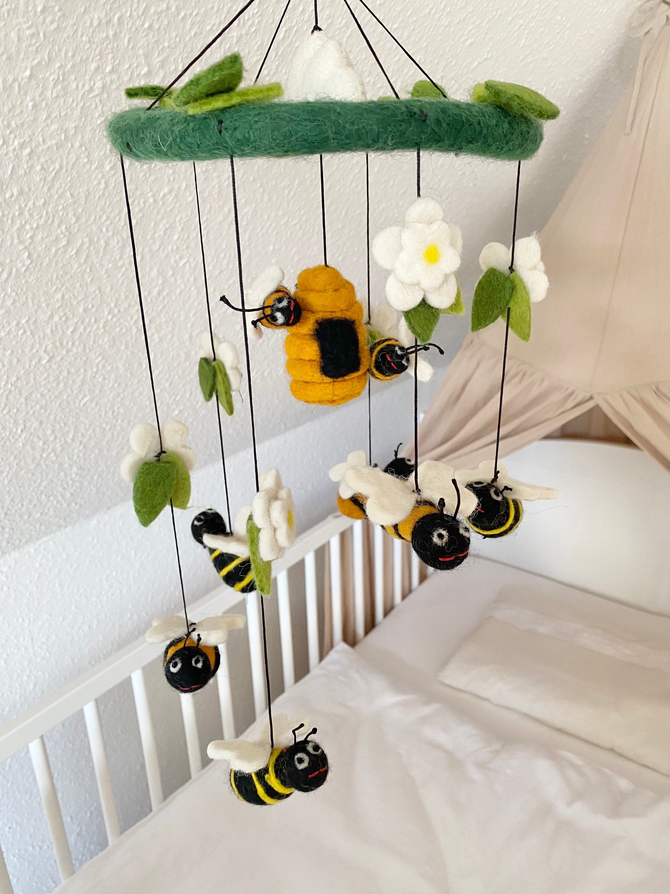 Bienen Mobilé Baby, Kinderzimmer, Filz, , Babyzimmer, Kindergarten, Wolle, Schafswolle, Wolke, Dekoration, Babybett, Geburt