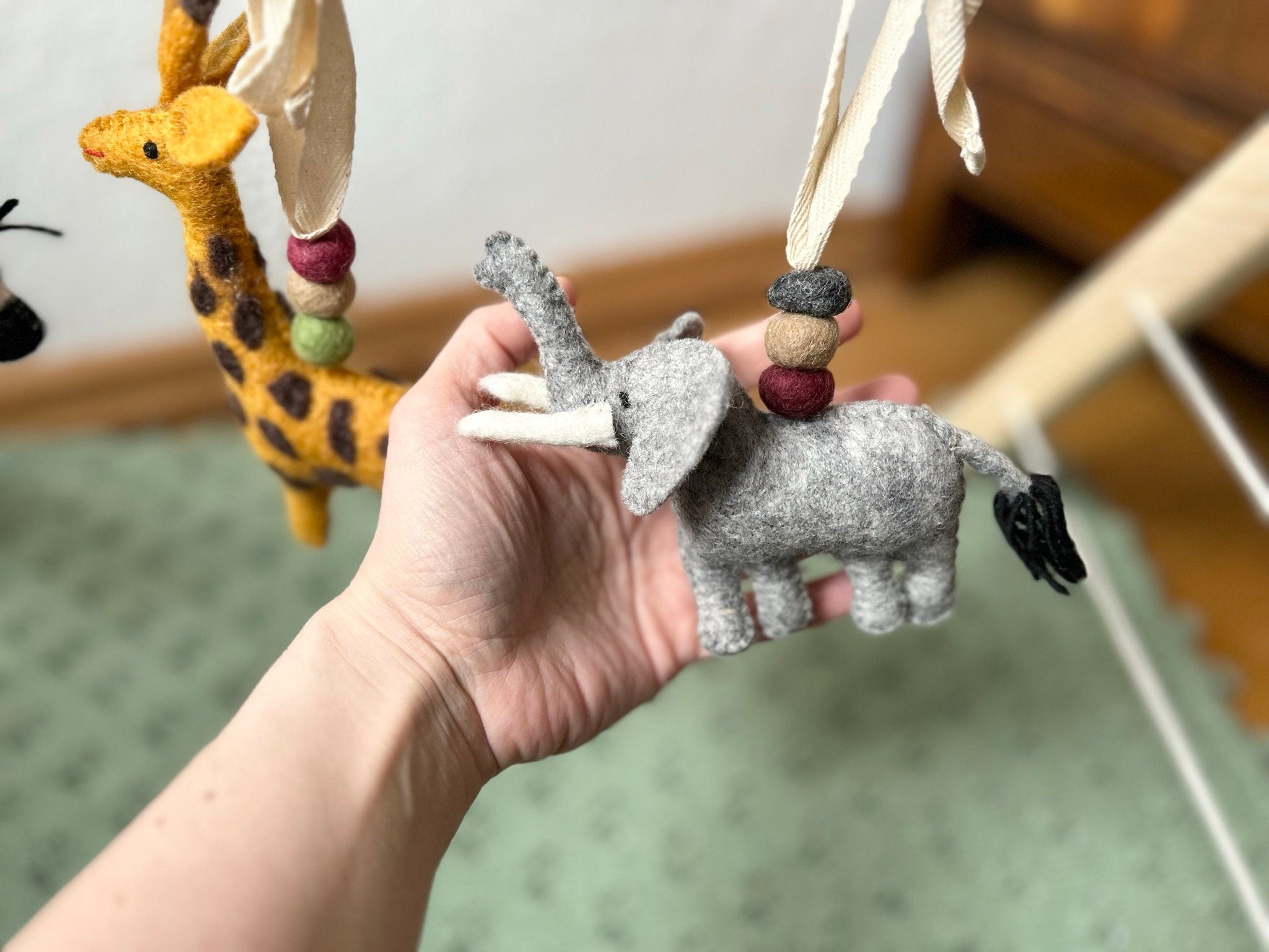 Spielbogenanhänger Giraffe Elefant Zebra aus Filz I Spielbogenanhänger Safari I Spieltrapez Anhänger I Baby Spielzeug I