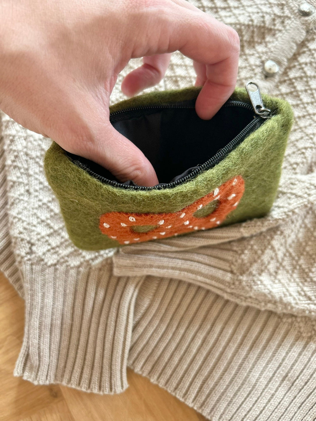 Brezel Tasche I Filztasche I Trachten Clutch I Dirndltasche I Dirndl Breze I Trachten Accessoire I Trachten Geldbeutel I Geldbörse Filz