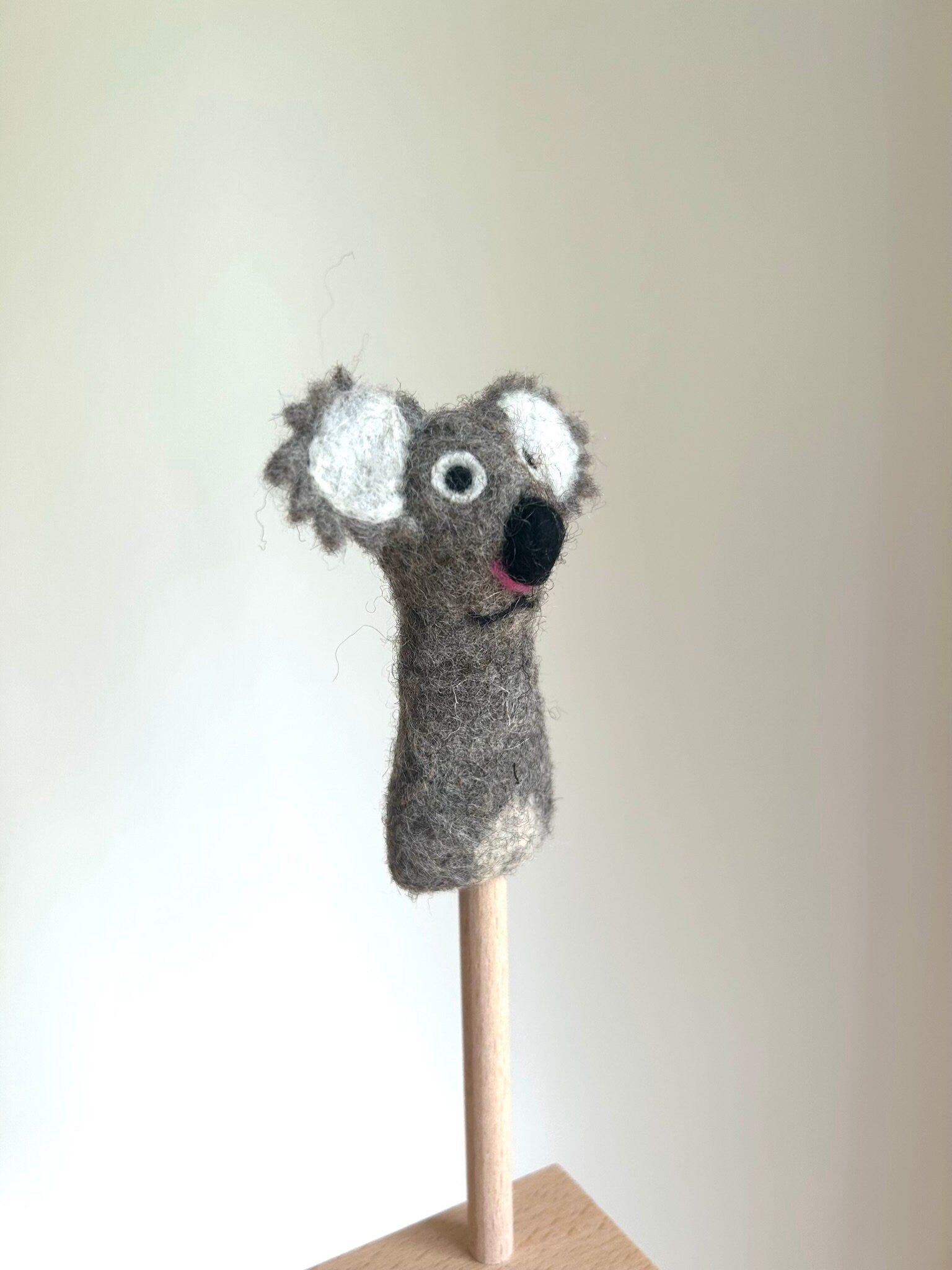 Niedliche Fingerpuppe Koala aus Filz I Spielzeug Montessori I Geschichten erzählen I Koalabär