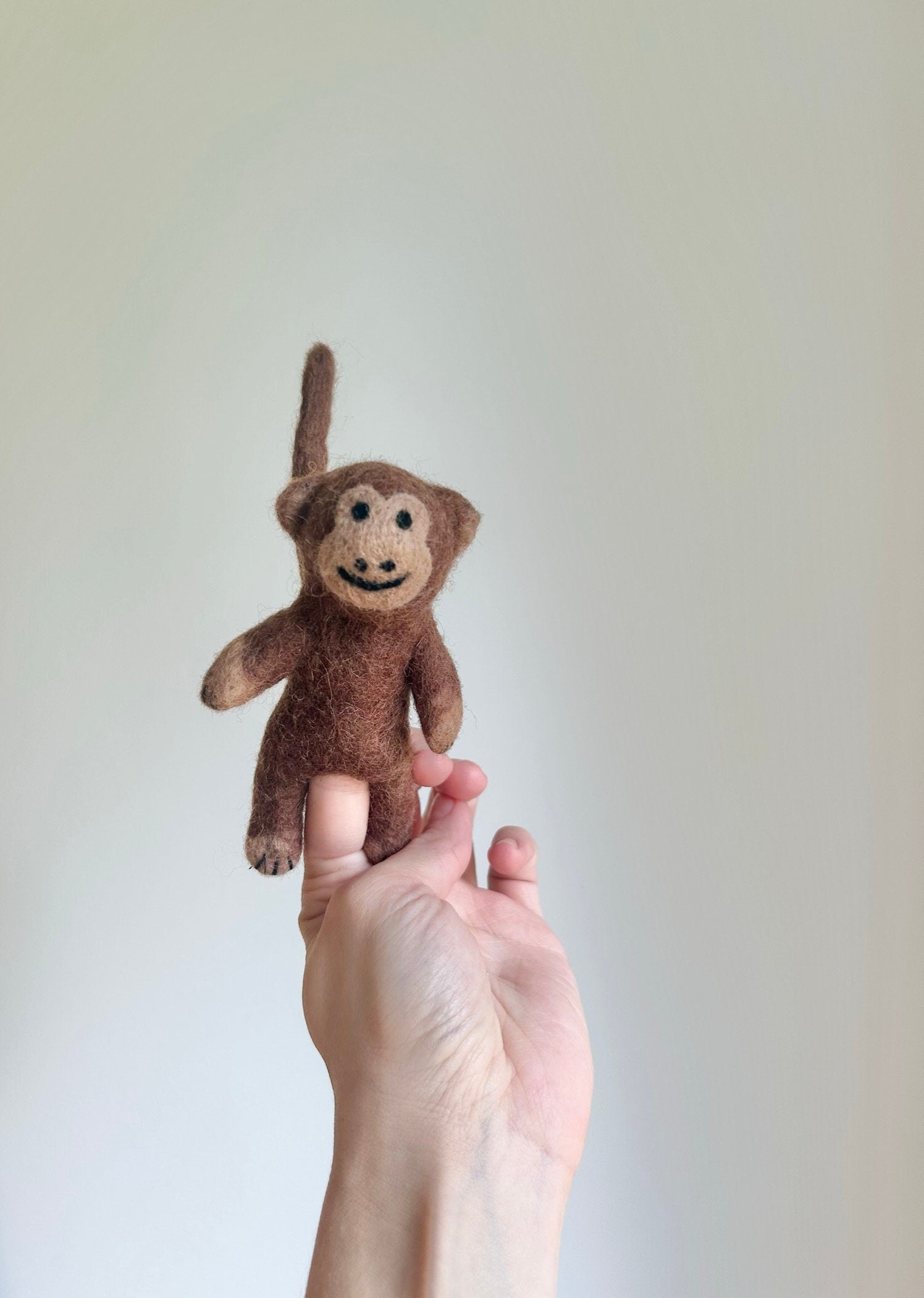 Niedliche Fingerpuppe Affe aus Filz I Fingerspiel I Wildtiere I Spielzeug Montessori I Geschichten erzählen I Dschungel