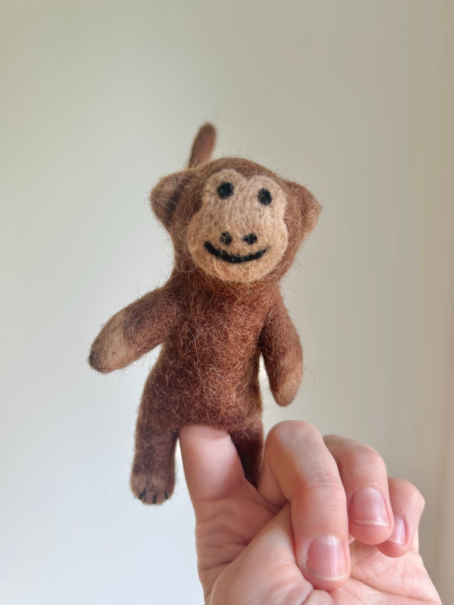Niedliche Fingerpuppe Affe aus Filz I Fingerspiel I Wildtiere I Spielzeug Montessori I Geschichten erzählen I Dschungel