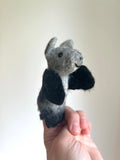 Niedliche Fingerpuppe Fledermaus aus Filz I Fingerspiel I Spielzeug Montessori I Geschichten erzählen I Nachttiere