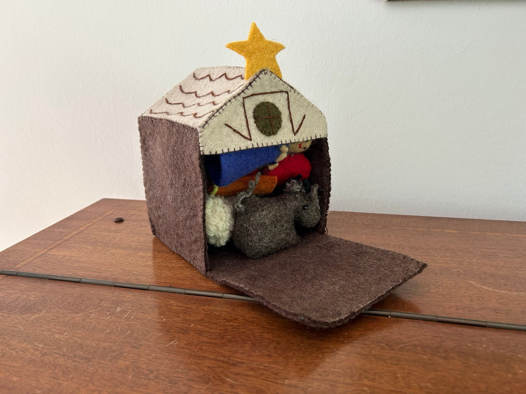 Weihnachtskrippe aus Filz I Weihnachtsdeko I handgemacht I Maria und Josef I Stall I Heilige 3 Könige I Jesuskind