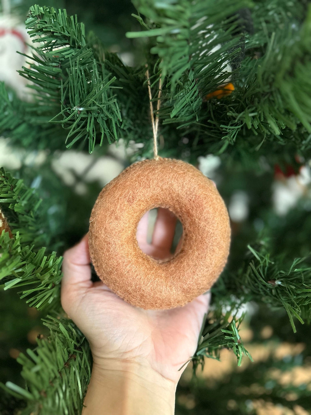 Weihnachtsanhänger Donut I Filz Christbaumschmuck I Weihnachtsdeko I Anhänger Weihnachten I Donut Geschenkidee I Schoko Donut mit Streusel