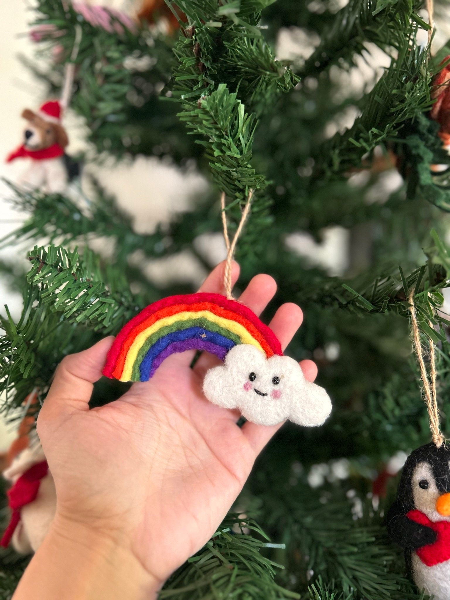 Weihnachtsanhänger Regenbogen mit lachender Wolke I Christbaumschmuck I Weihnachtsdeko I Weihnachtsbaum I Regenbogen Deko I Filz Anhänger