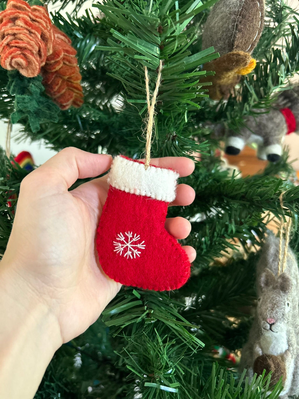 Weihnachtsanhänger roter Stiefel mit Schneeflocke I Christbaumschmuck Weihnachtsdeko I Weihnachtsbaum I Weihnachtsdeko I Schneeflocke I