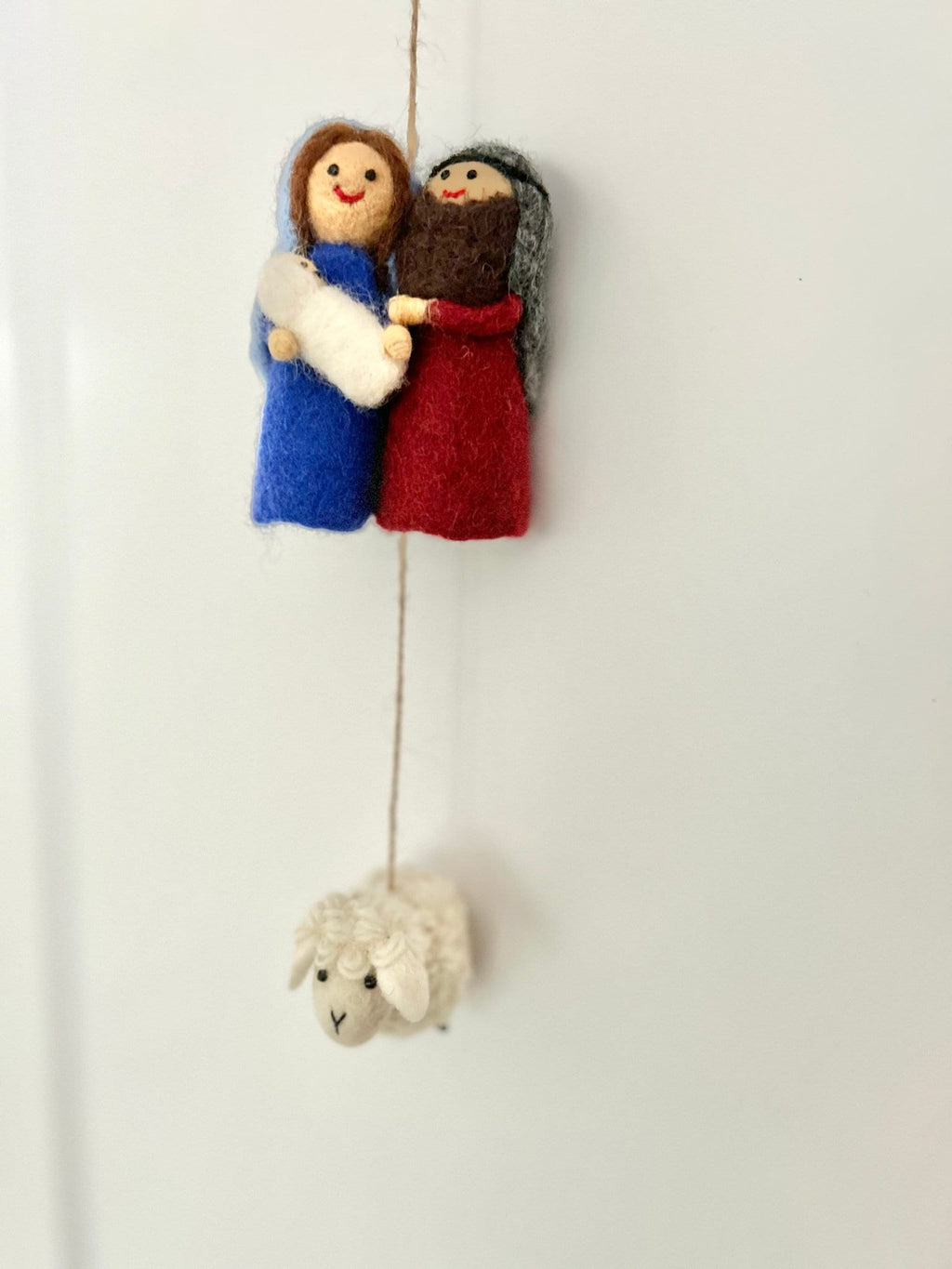Weihnachtsgirlande Heilige Familie Filz handgemacht I Weihnachtsdeko I Christmas I Maria und Josef I Christuskind I Krippe Filz I Engel Deko