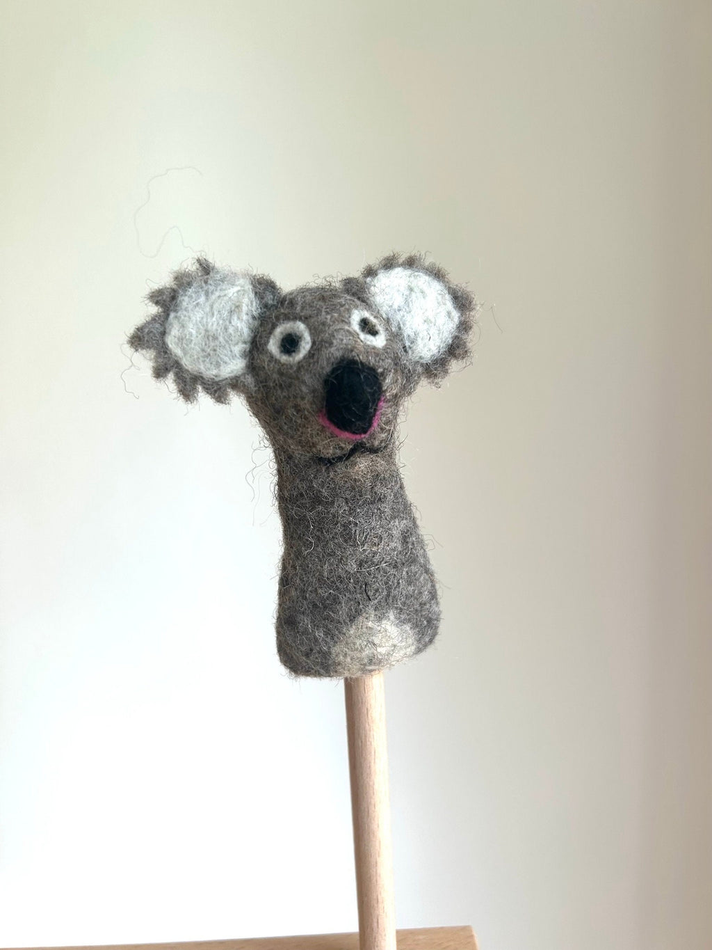 Niedliche Fingerpuppe Koala aus Filz I Spielzeug Montessori I Geschichten erzählen I Koalabär