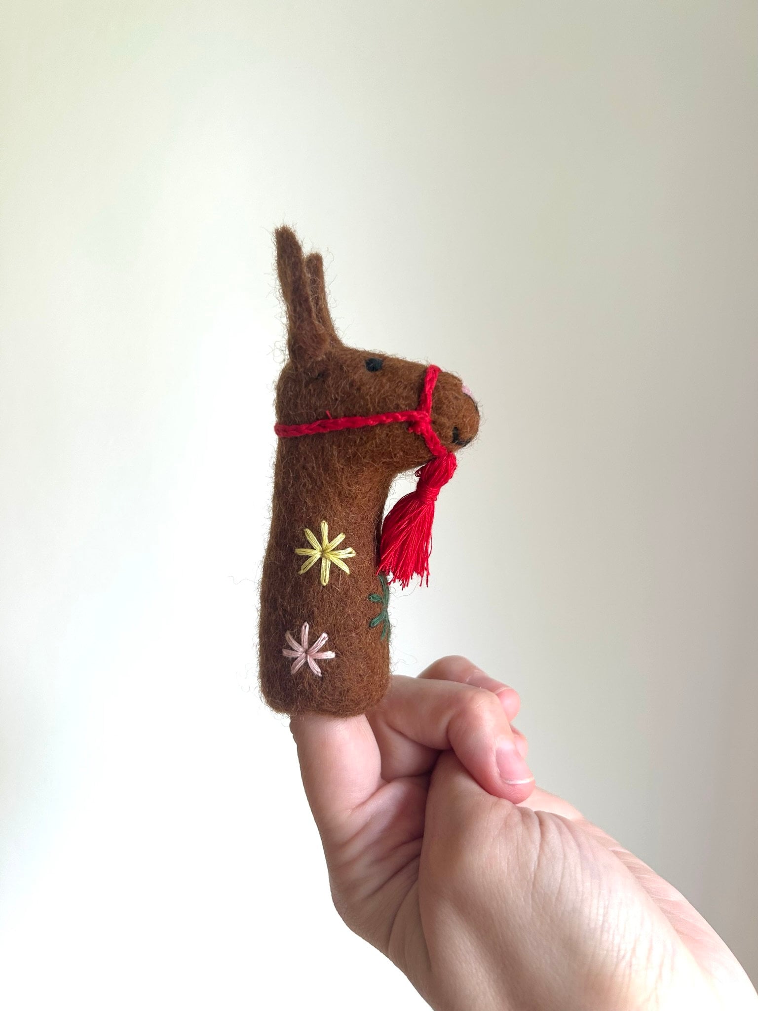 Niedliche Fingerpuppe Lama aus Filz I Fingerspiel I Spielzeug Montessori I Geschichten erzählen I Lama zum Spielen