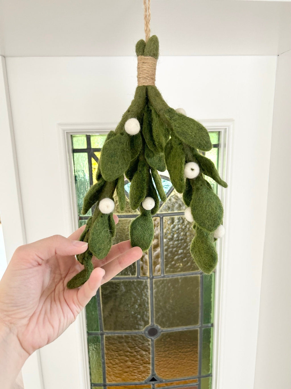 Mistelzweig aus Filz I handgefilzt aus Wolle I Fensterdeko I Weihnachtsdeko I Beerenzweig I Misteln I Weihnachtsanhänger aus Filz
