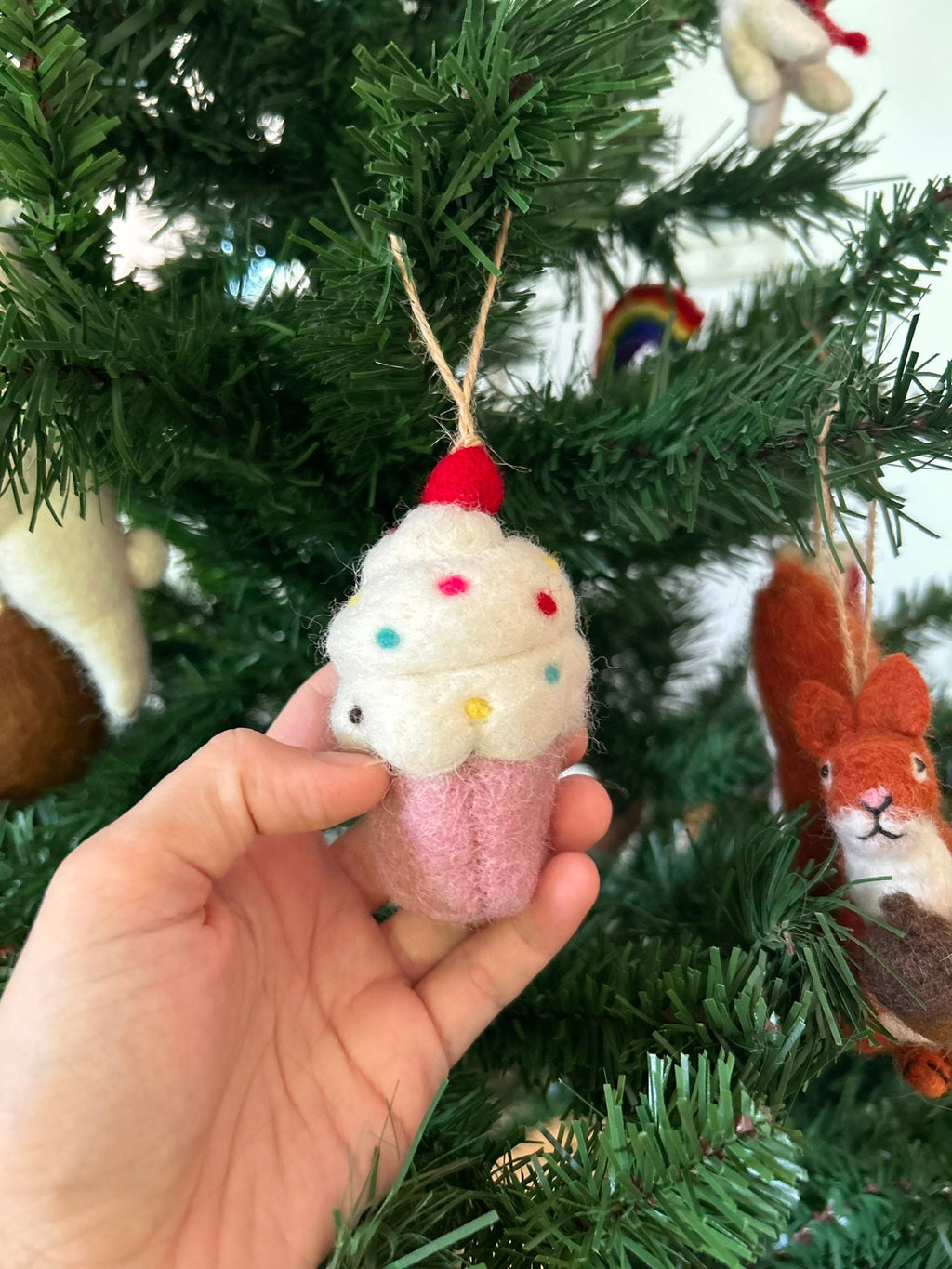 Weihnachtsanhänger Cupcake I Filz Christbaumschmuck I Weihnachtsdeko I Anhänger Weihnachten I Donut Geschenkidee I Cupcake mit Streusel