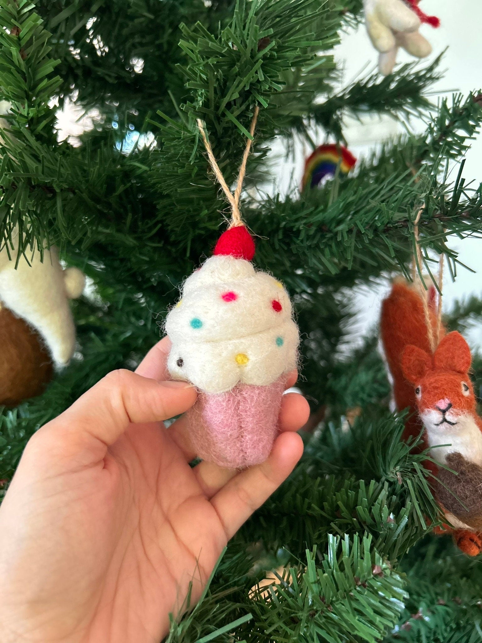 Weihnachtsanhänger Cupcake I Filz Christbaumschmuck I Weihnachtsdeko I Anhänger Weihnachten I Donut Geschenkidee I Cupcake mit Streusel