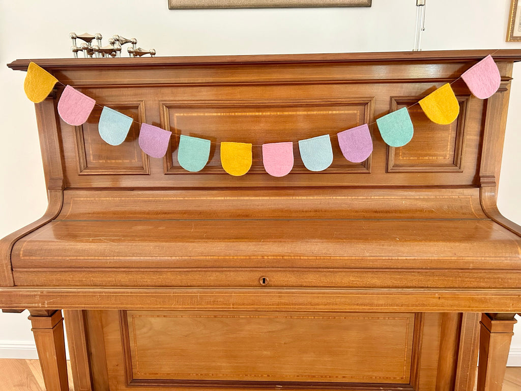 Bunte pastell Wimpelkette rund aus Filz I Dekoration I Kindergeburtstag I Partydekoration I handgemacht I Kinderzimmer I Babyparty