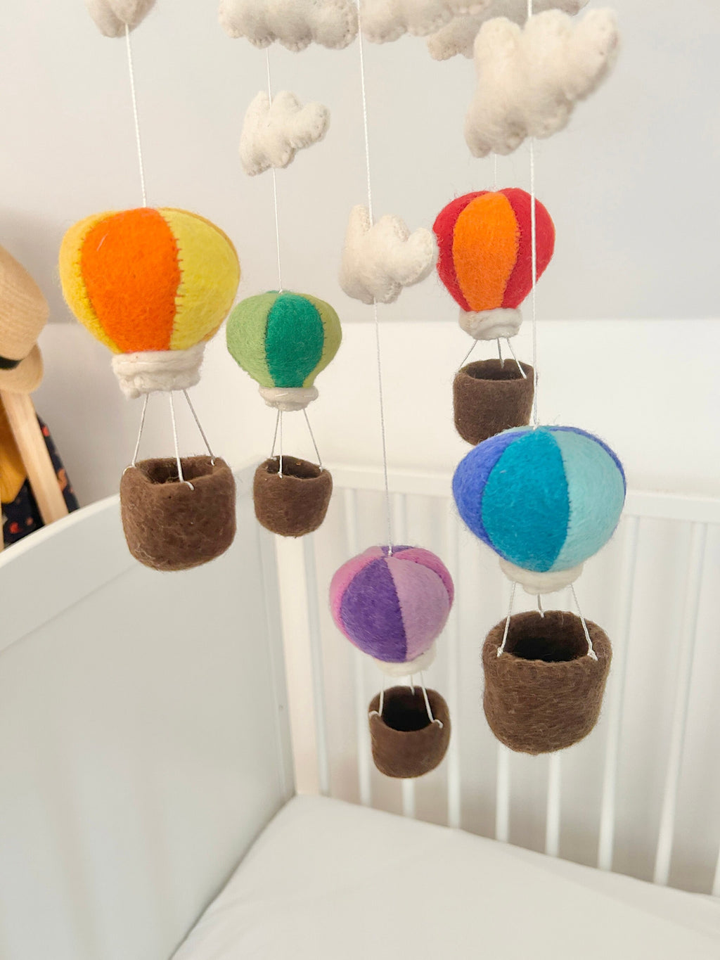 Heißluftballon Mobilé Baby I Kinderzimmer Dekoration I Babyzimmer Ausstattung I Geburt I Filzdeko Baby I Regenbogen Wolke I Mobilé Filz