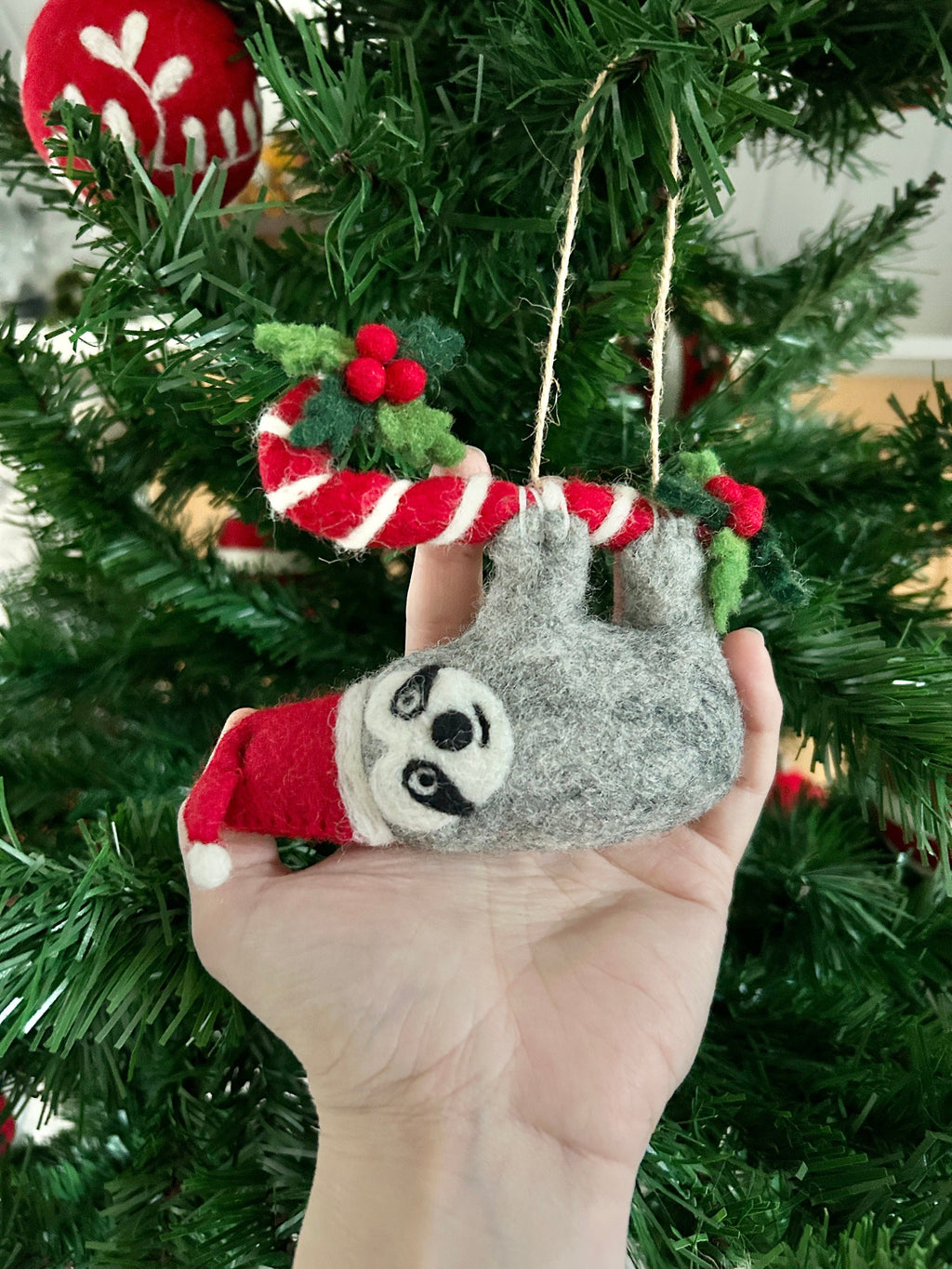Weihnachtsanhänger Faultier I Christbaumschmuck I Weihnachtsdeko I Winter Weihnachtsbaum I Zuckerstange I Faultier I lustige Weihnachtsdeko