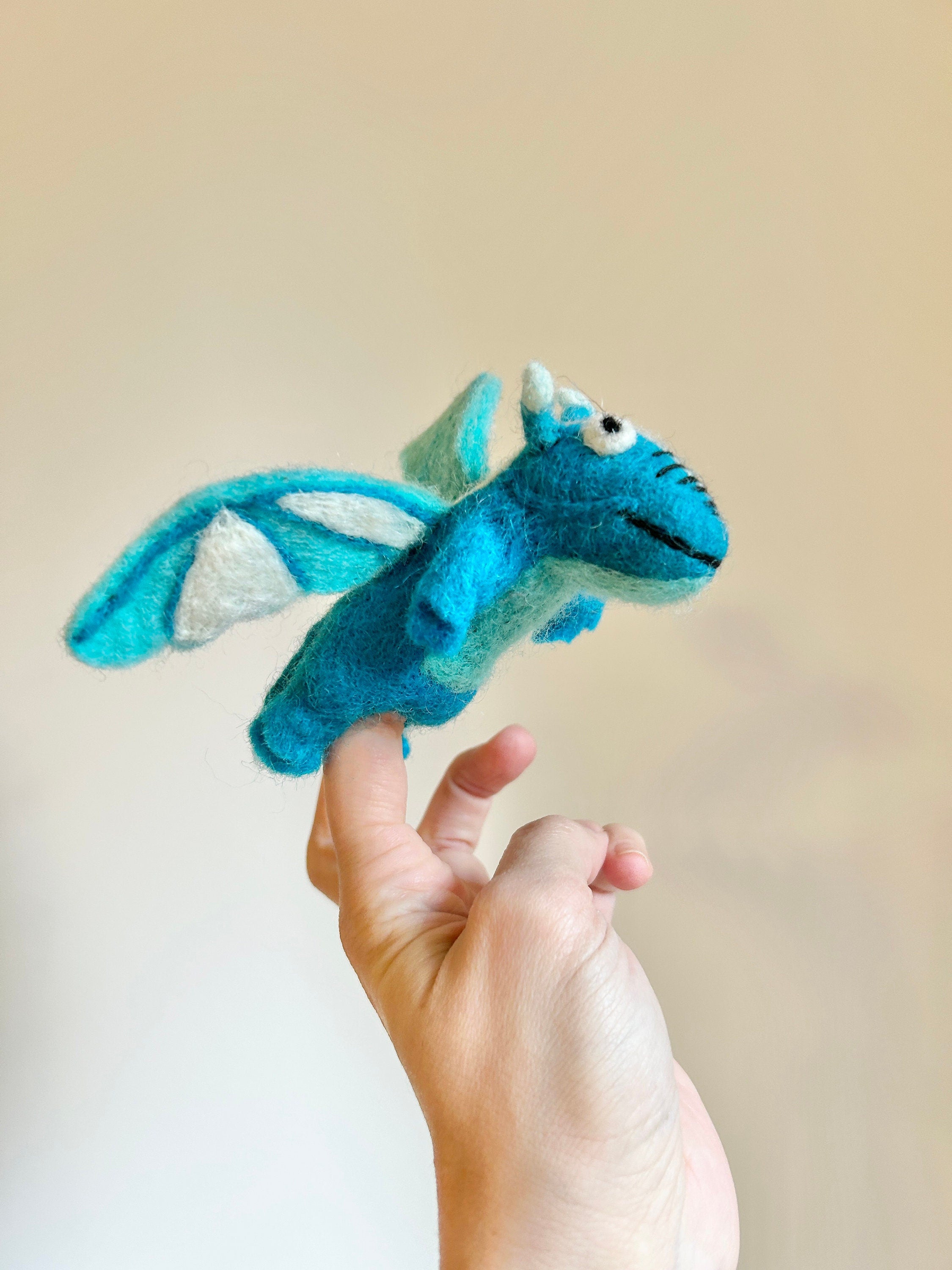 Niedliche Fingerpuppe Monster aus Filz I Fingerspiel I Drache I süßes Monster I Spielzeug Montessori I Geschichten erzählen