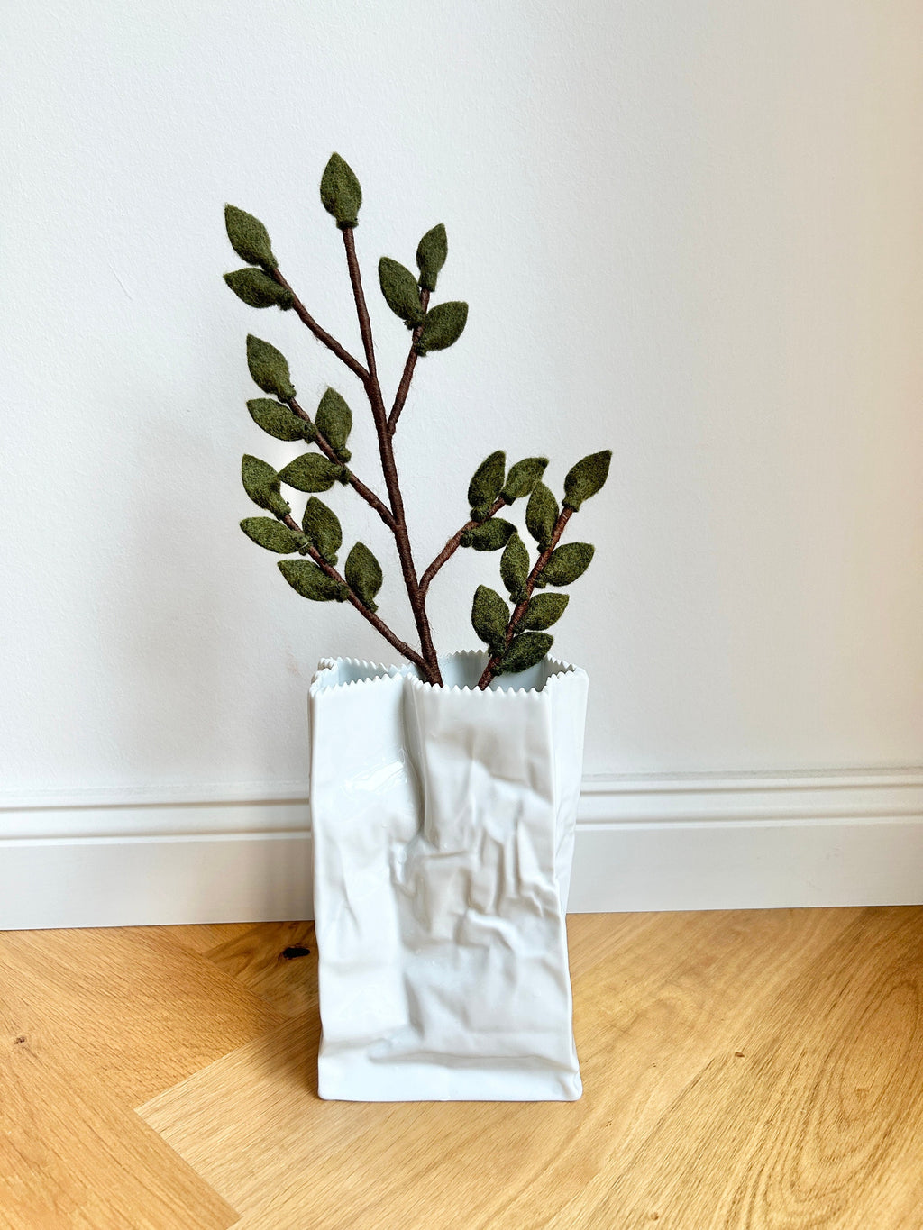 Herbstzweig aus Filz I handgefilzter Zweig I Dekoration I Blumenstrauß I Winterdeko I Herbstdeko I