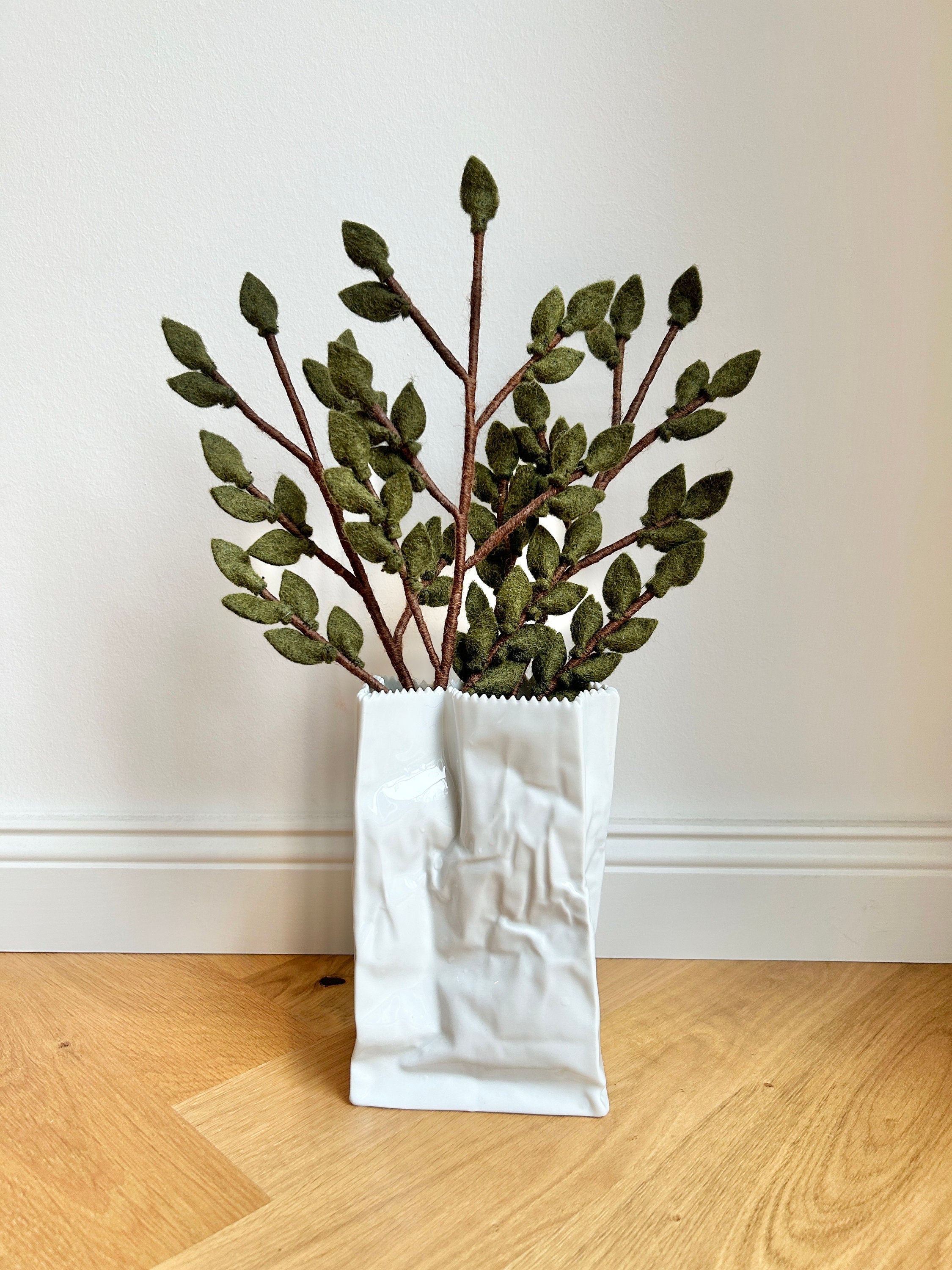 Herbstzweig aus Filz I handgefilzter Zweig I Dekoration I Blumenstrauß I Winterdeko I Herbstdeko I