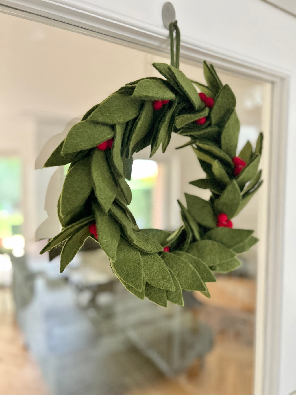 Weihnachten Türkranz I Mistelzweig rote Beeren aus Filz handgemacht I Weihnachtsdeko I Beeren Kranz I Indoor Deko Weihnachten I Filzkranz