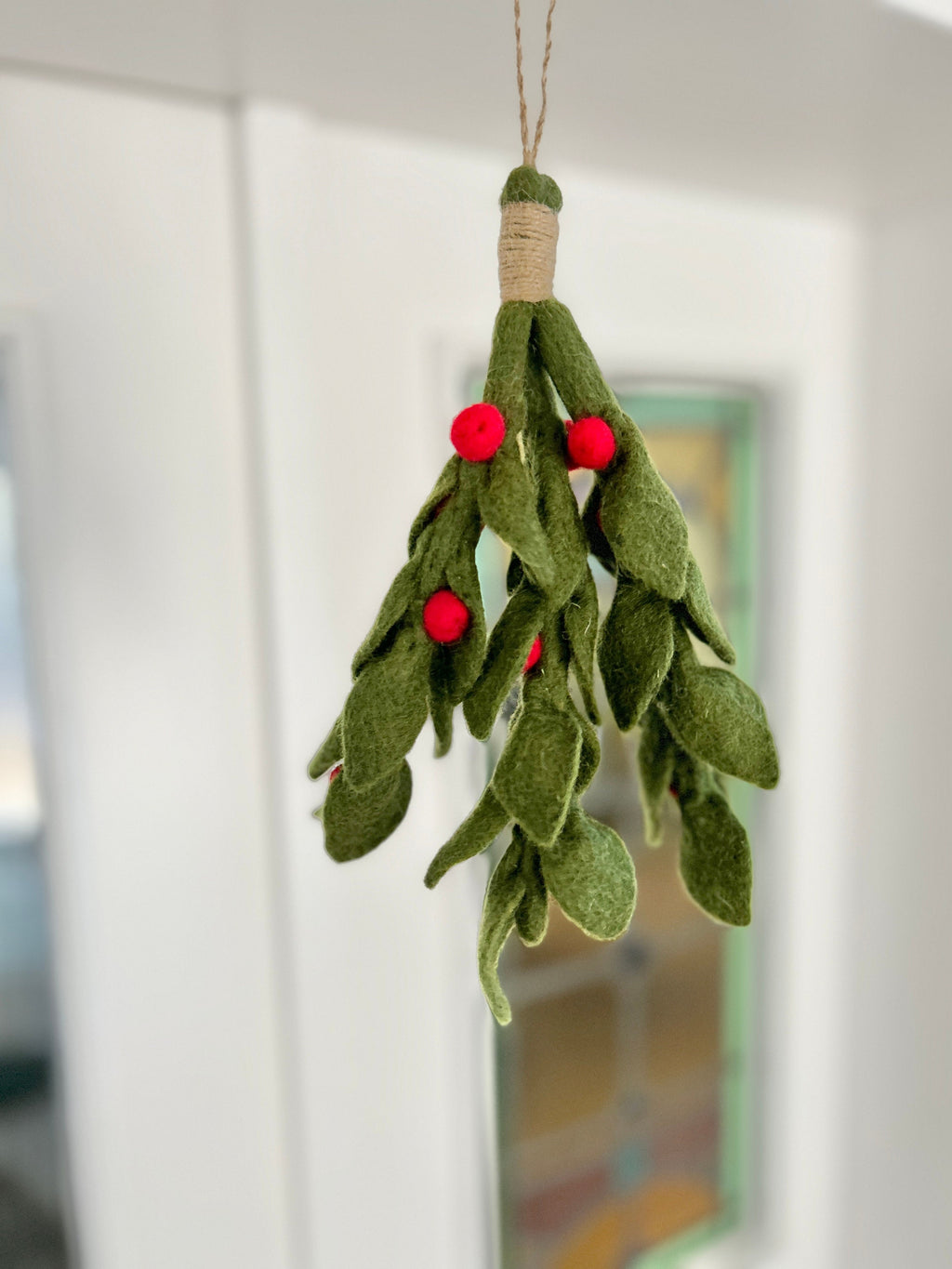 Mistelzweig rote Beeren aus Filz I handgefilzt aus Wolle I Fensterdeko I Weihnachtsdeko I Beerenzweig I Misteln I Weihnachtsanhänger Filz