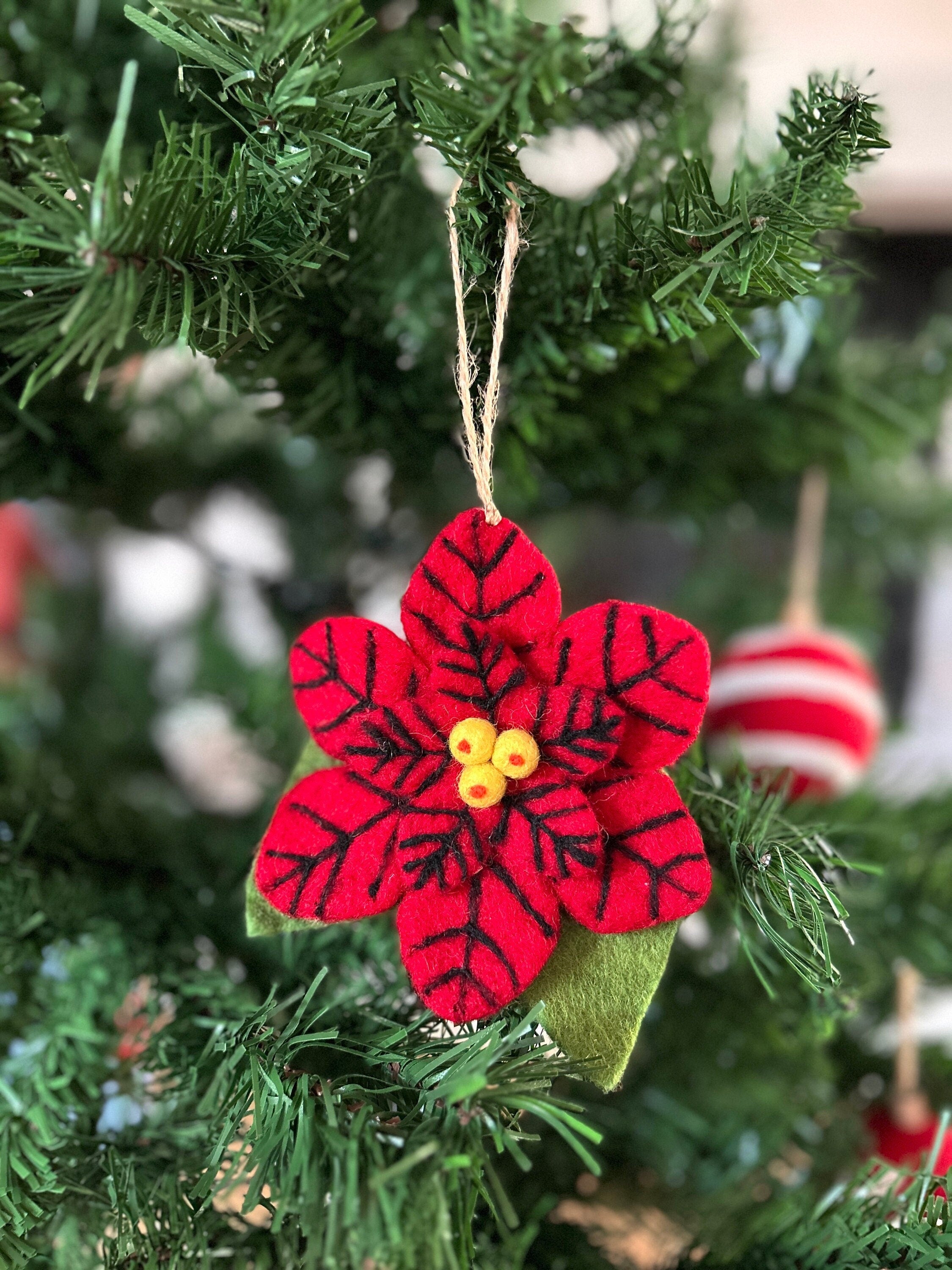 Weihnachtsstern aus Filz I handgefilzt aus Wolle I Fensterdeko I Weihnachtsdeko I Beerenzweig I Misteln I Weihnachtsanhänger Filz
