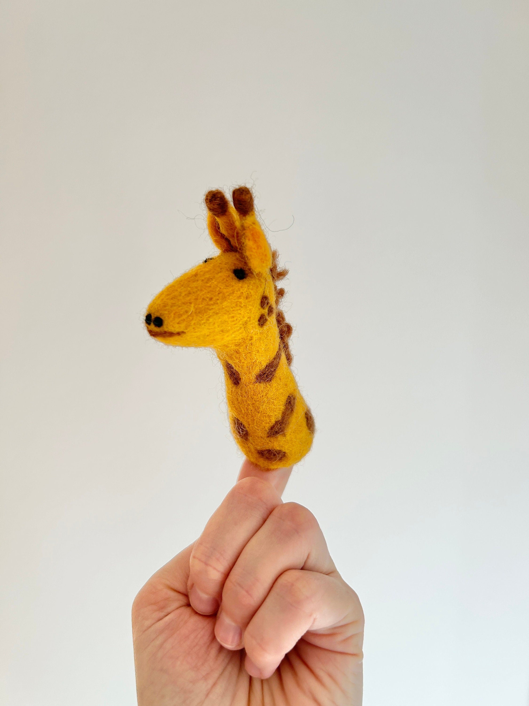 Niedliche Fingerpuppe Giraffe aus Filz I Fingerspiel I Safari I Afrikanische Tiere I Spielzeug Montessori I Geschichten erzählen