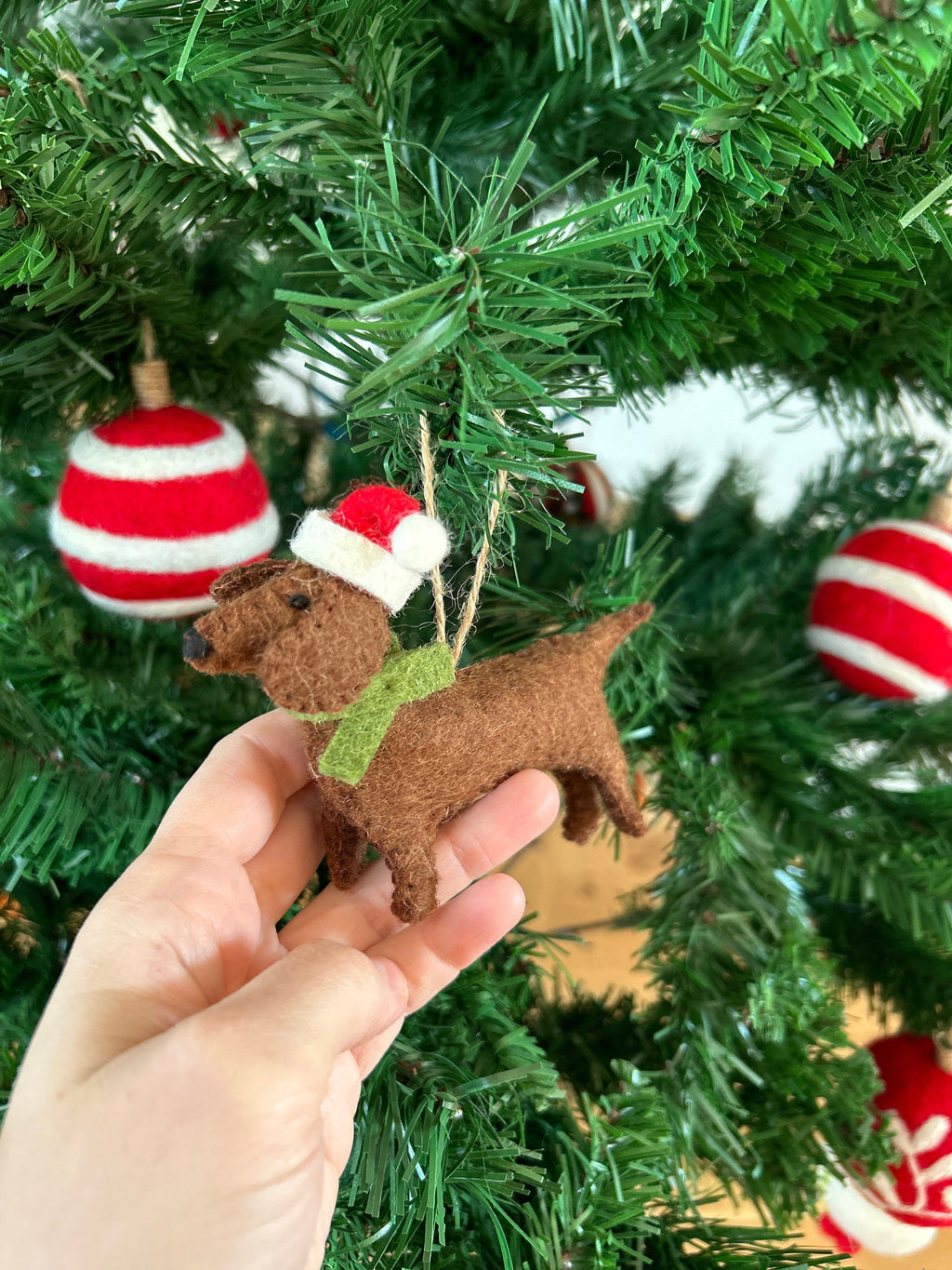 Weihnachtsanhänger Dackel aus Filz I Filz Christbaumschmuck I Weihnachtsdeko I Weihnachtsdackel mit Mütze I Hundeanhänger