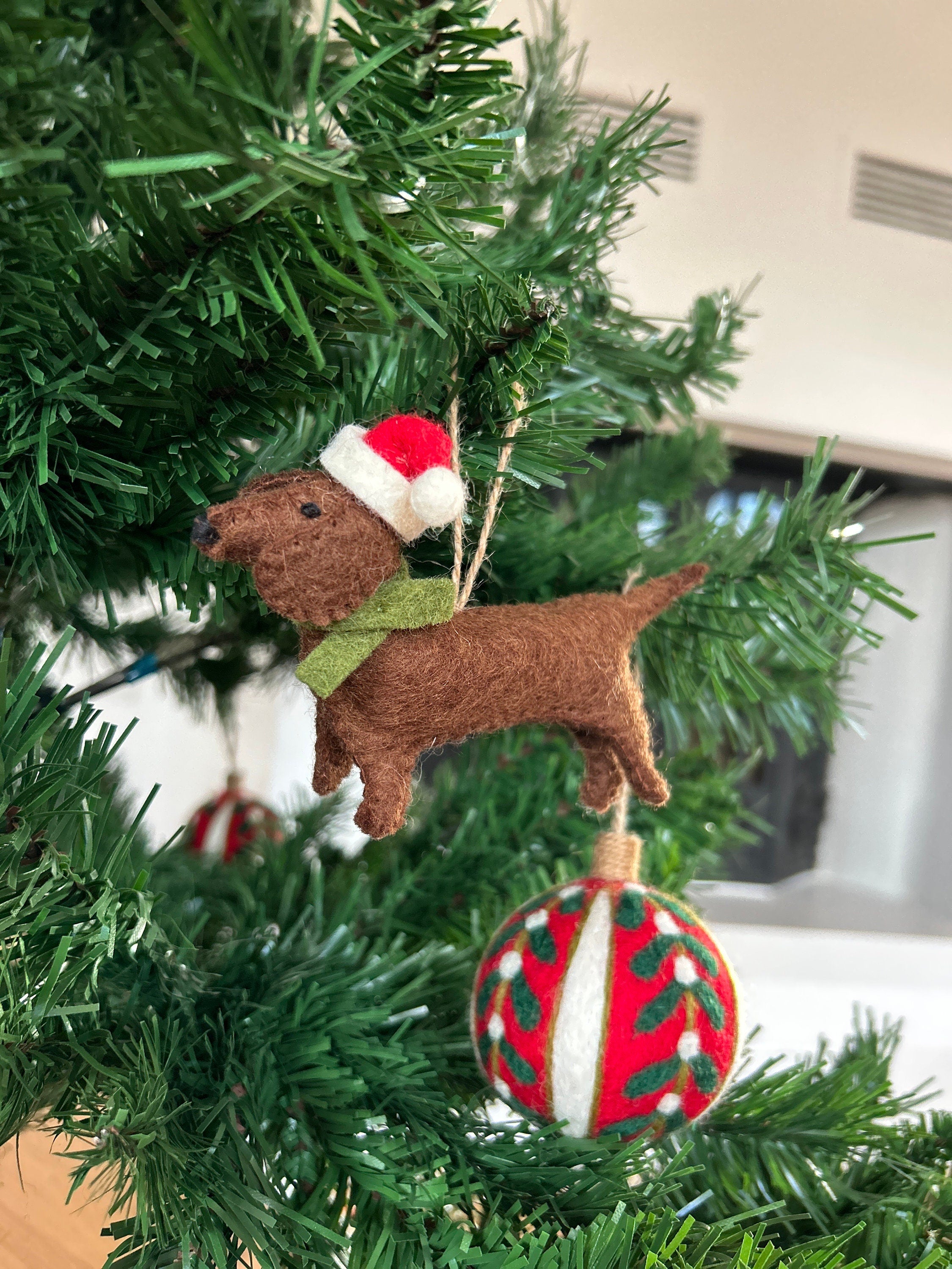 Weihnachtsanhänger Dackel aus Filz I Filz Christbaumschmuck I Weihnachtsdeko I Weihnachtsdackel mit Mütze I Hundeanhänger