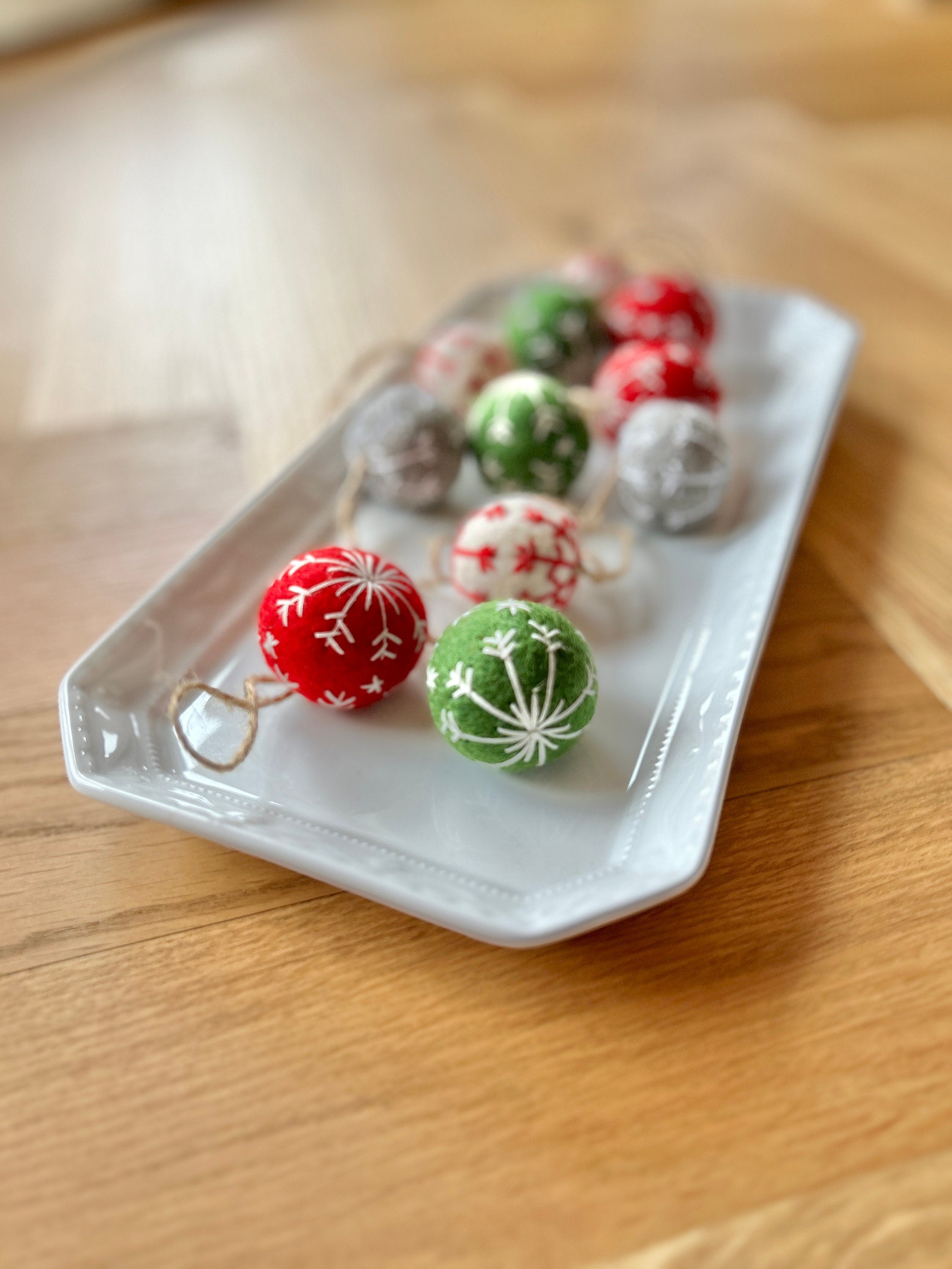 Kleine Weihnachtskugel aus Filz handgemacht I Weihnachtsdeko I Anhänger I Kugeln handgemacht I Weihnachtsschmuck I Christbaumkugel Filz I