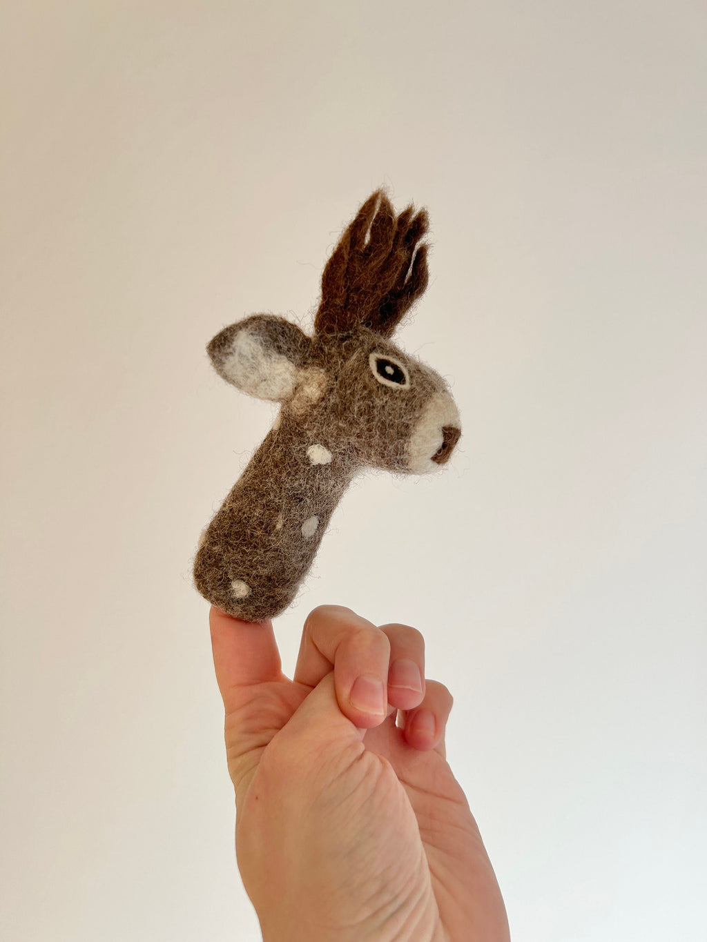 Fingerpuppe Hirsch aus Filz I Fingerspiel I Waldtiere I Reh aus Filz